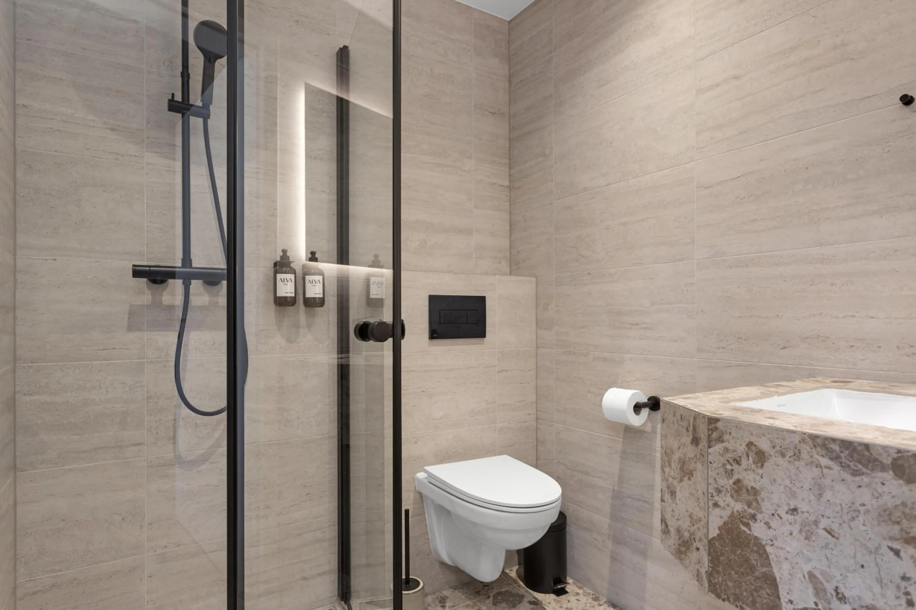 Shower in Alva Hotel Brautarholt