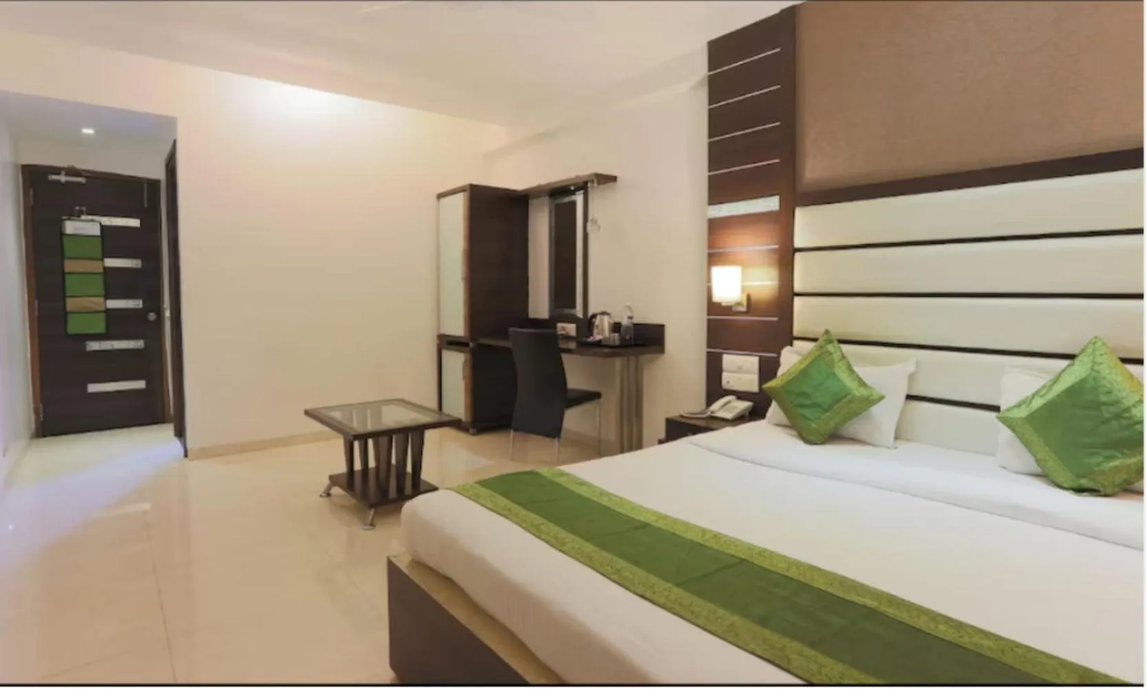 Bedroom, Bed in Hotel Apple Inn Vapi