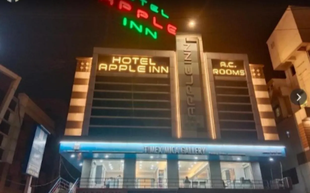 Facade/entrance in Hotel Apple Inn Vapi