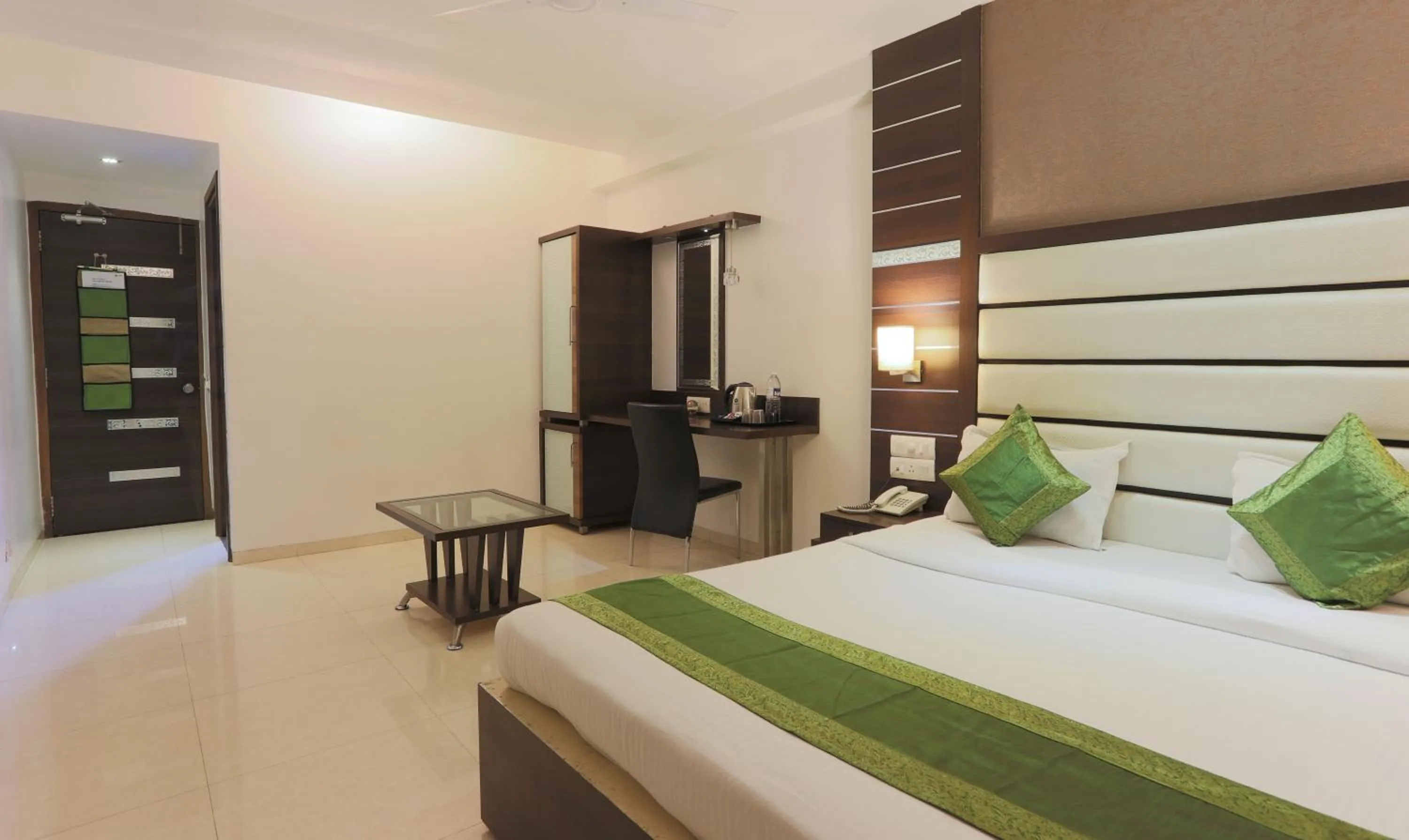 Photo of the whole room, Bed in Hotel Apple Inn Vapi