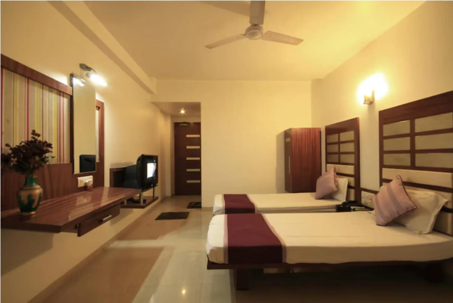Bedroom, Bed in Hotel Apple Inn Vapi