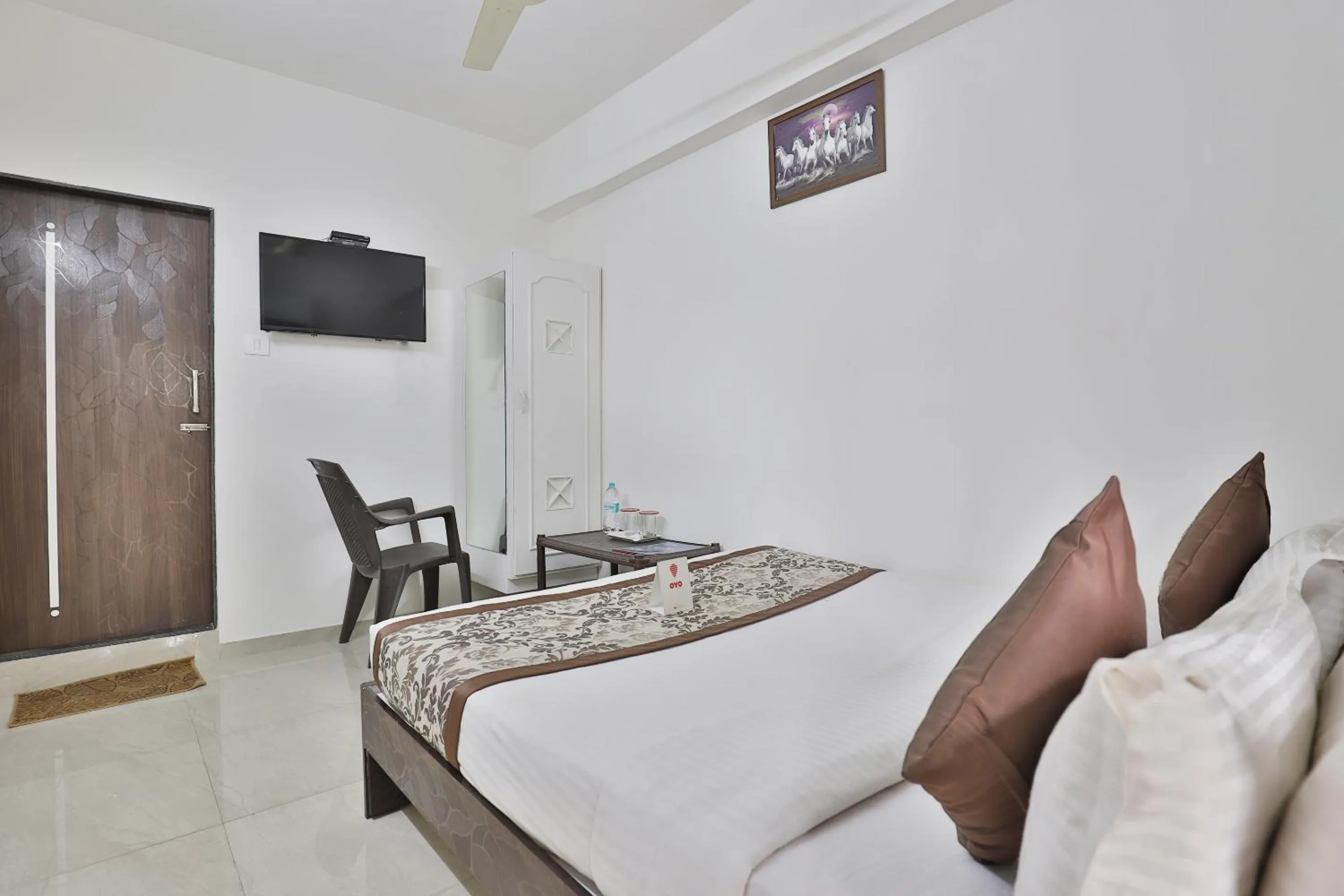 Photo of the whole room, Bed in Nova Hotel Star Palace