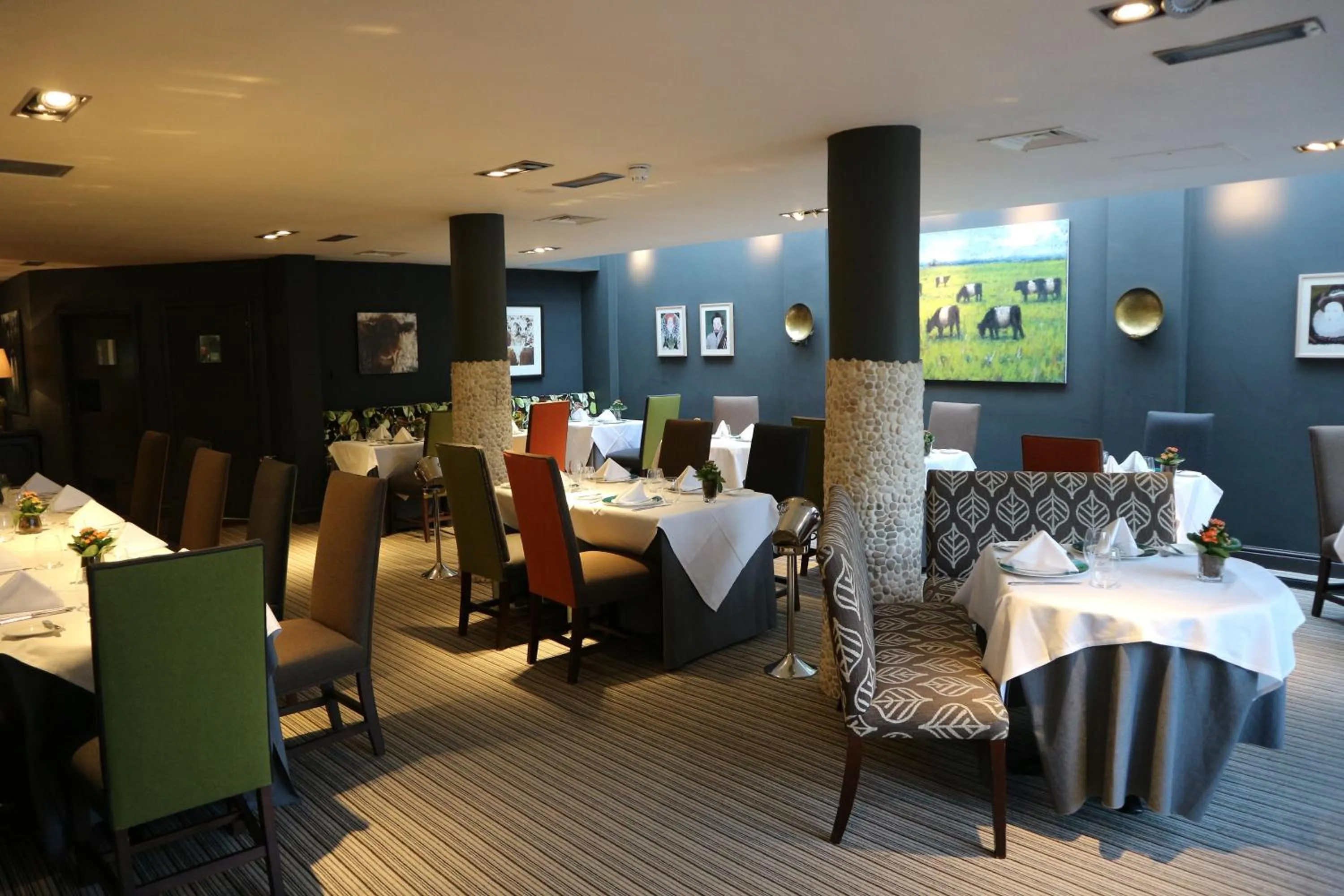 Restaurant/places to eat in The Manor House Hotel