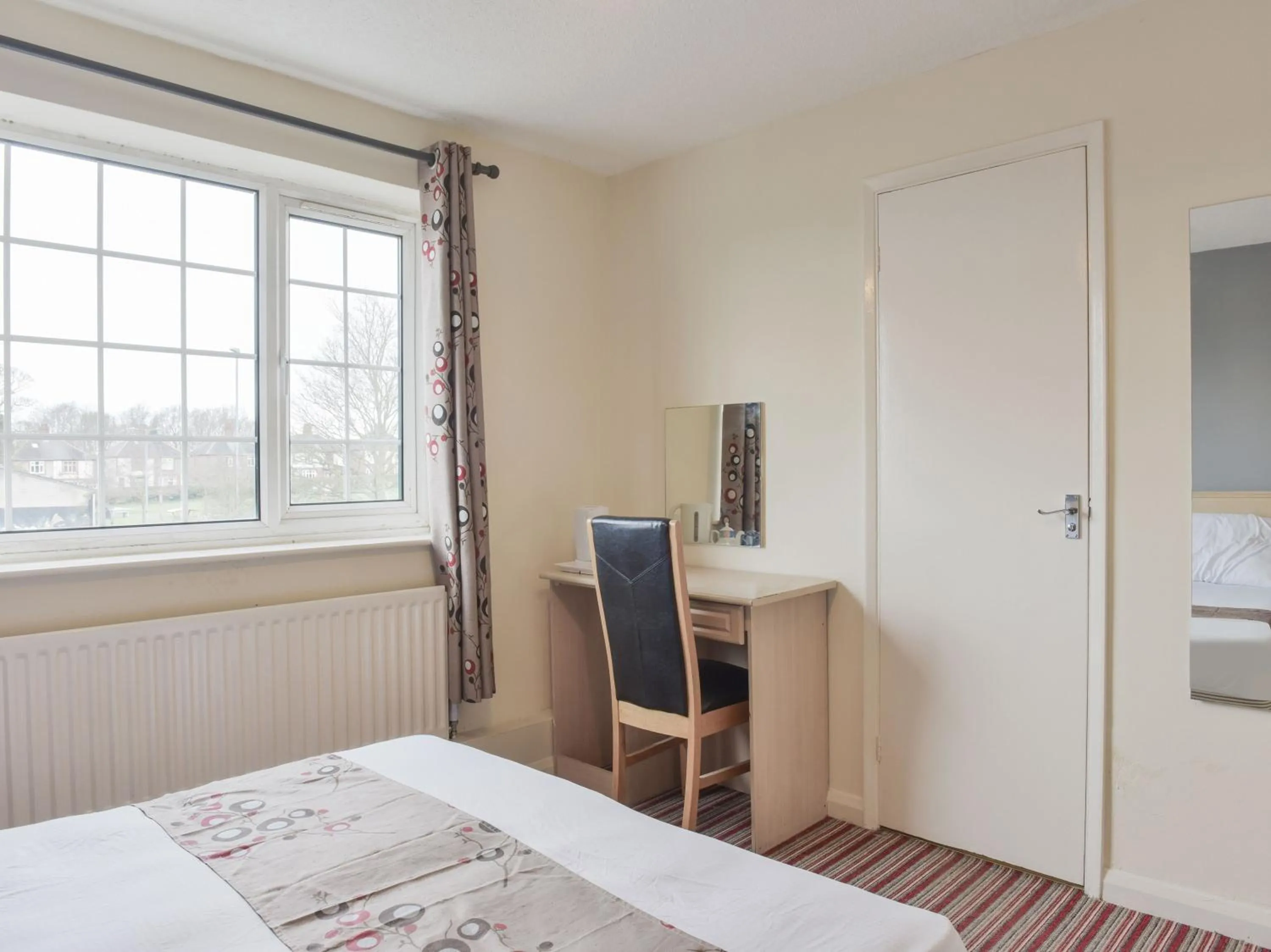 Bedroom in Shilton Inn By OYO Leicester