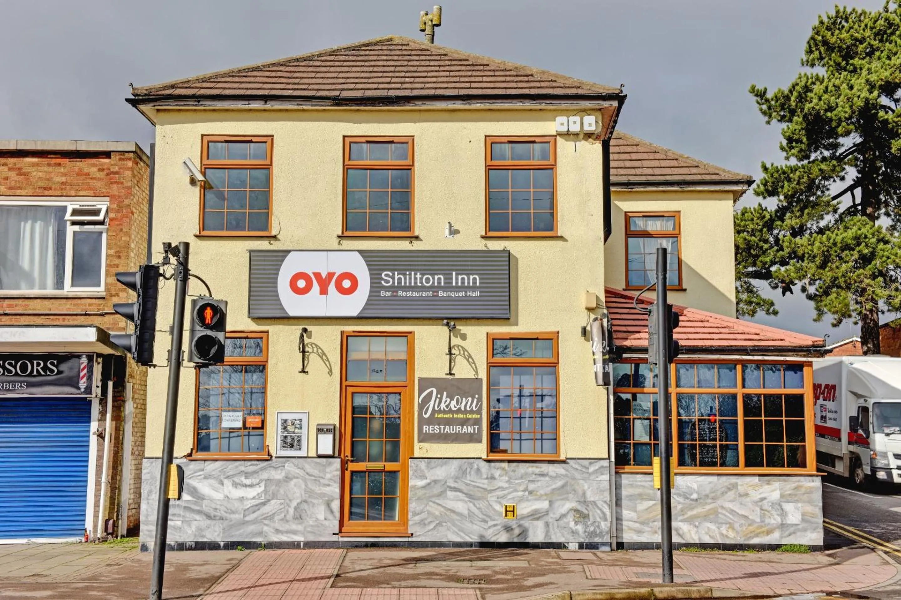 Facade/entrance in Shilton Inn By OYO Leicester