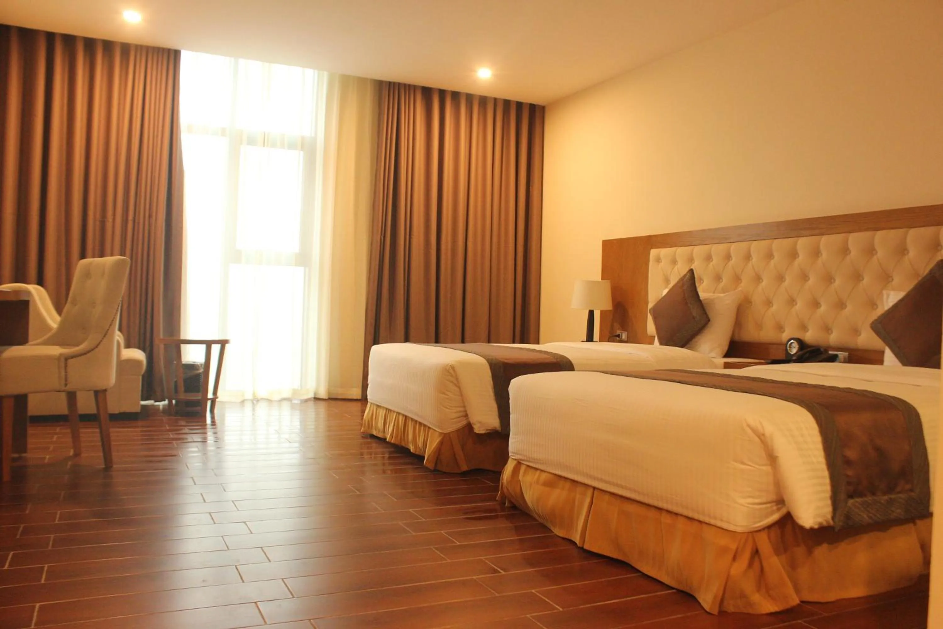 Bedroom, Bed in Muong Thanh Cua Dong Hotel