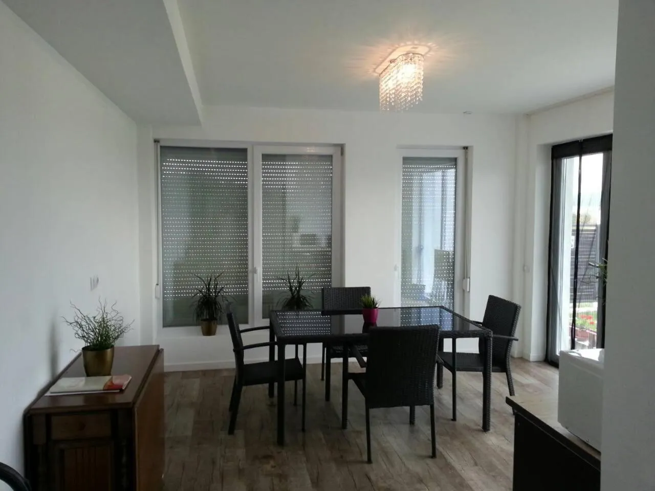 Restaurant/places to eat in Vila Privilege Felix