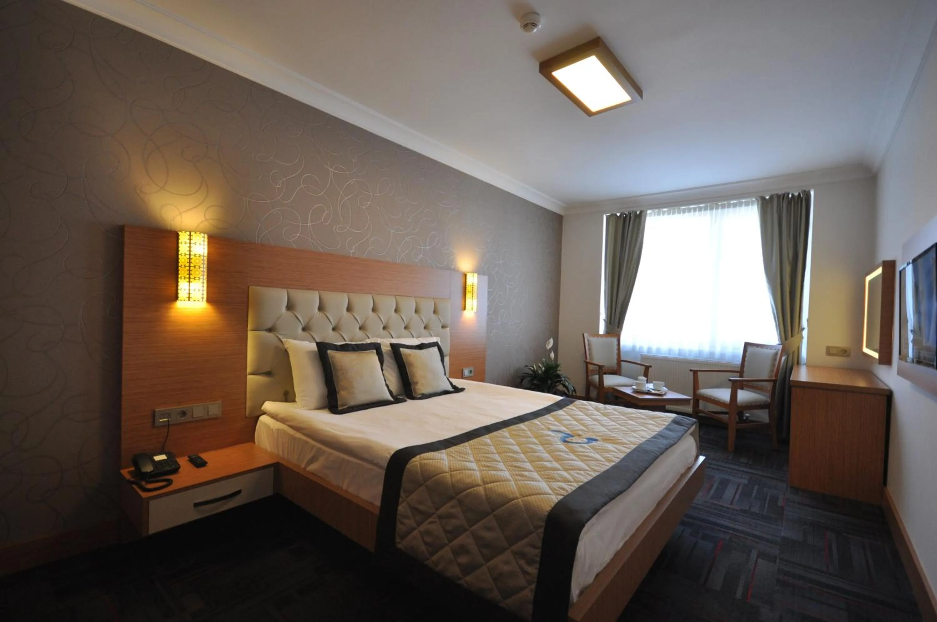 Photo of the whole room, Bed in Double Comfort Hotel