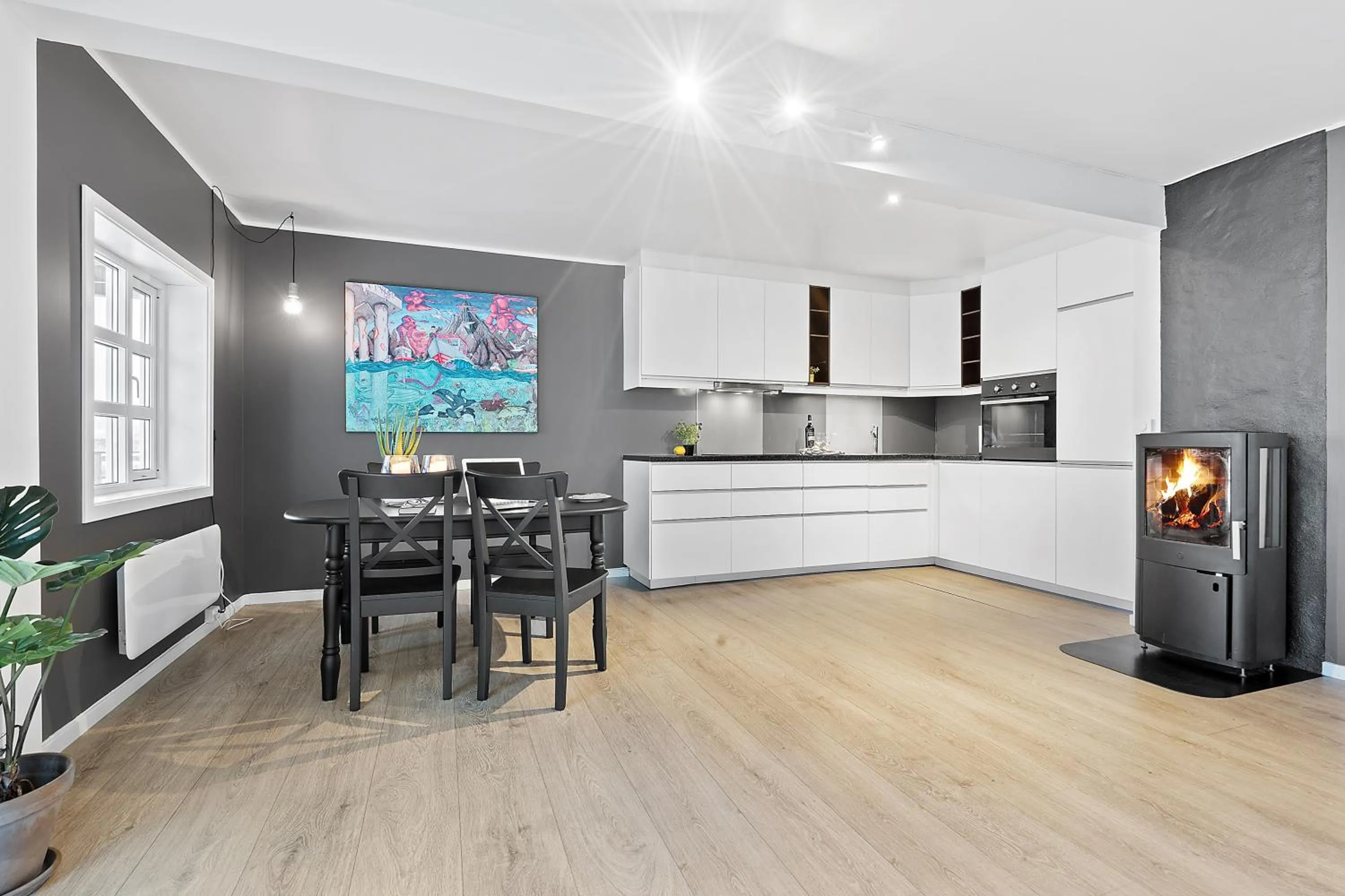 Kitchen or kitchenette in Lofoten Apartments