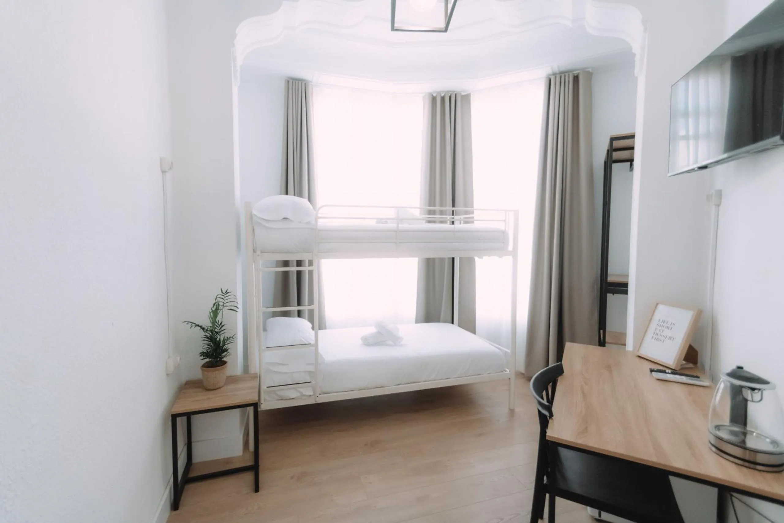 Bed in Concept Rooms