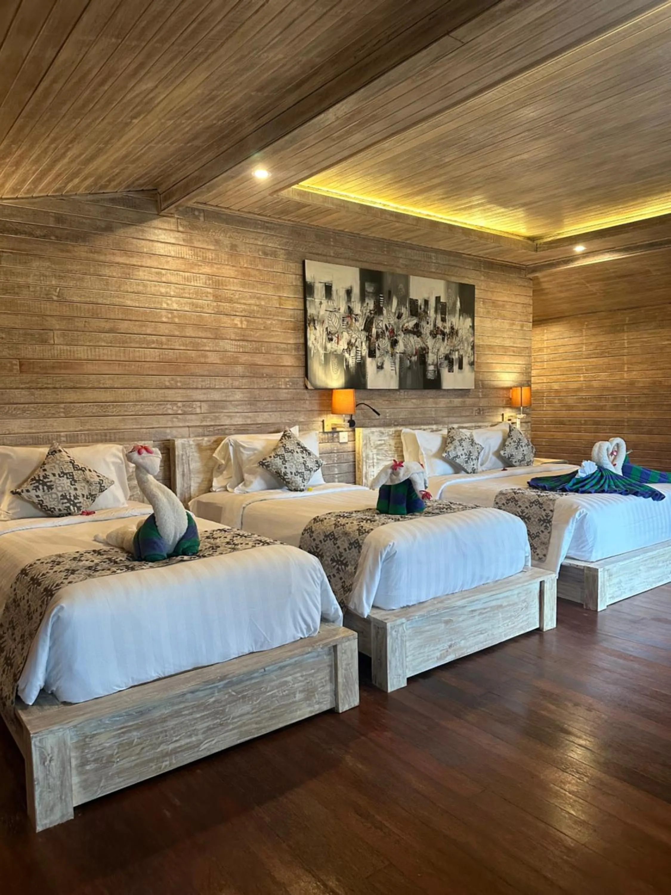 Photo of the whole room, Bed in The Niti Hut's Lembongan