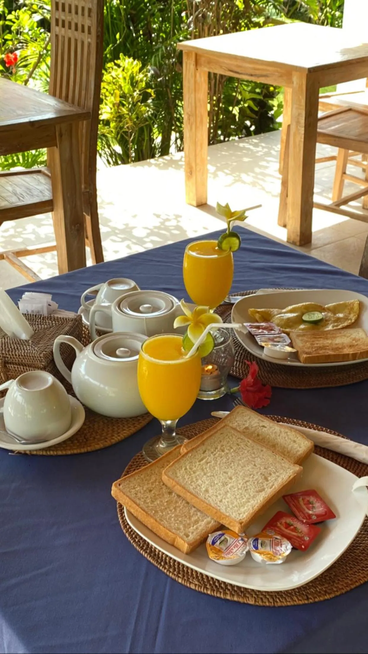 Breakfast in The Niti Hut's Lembongan