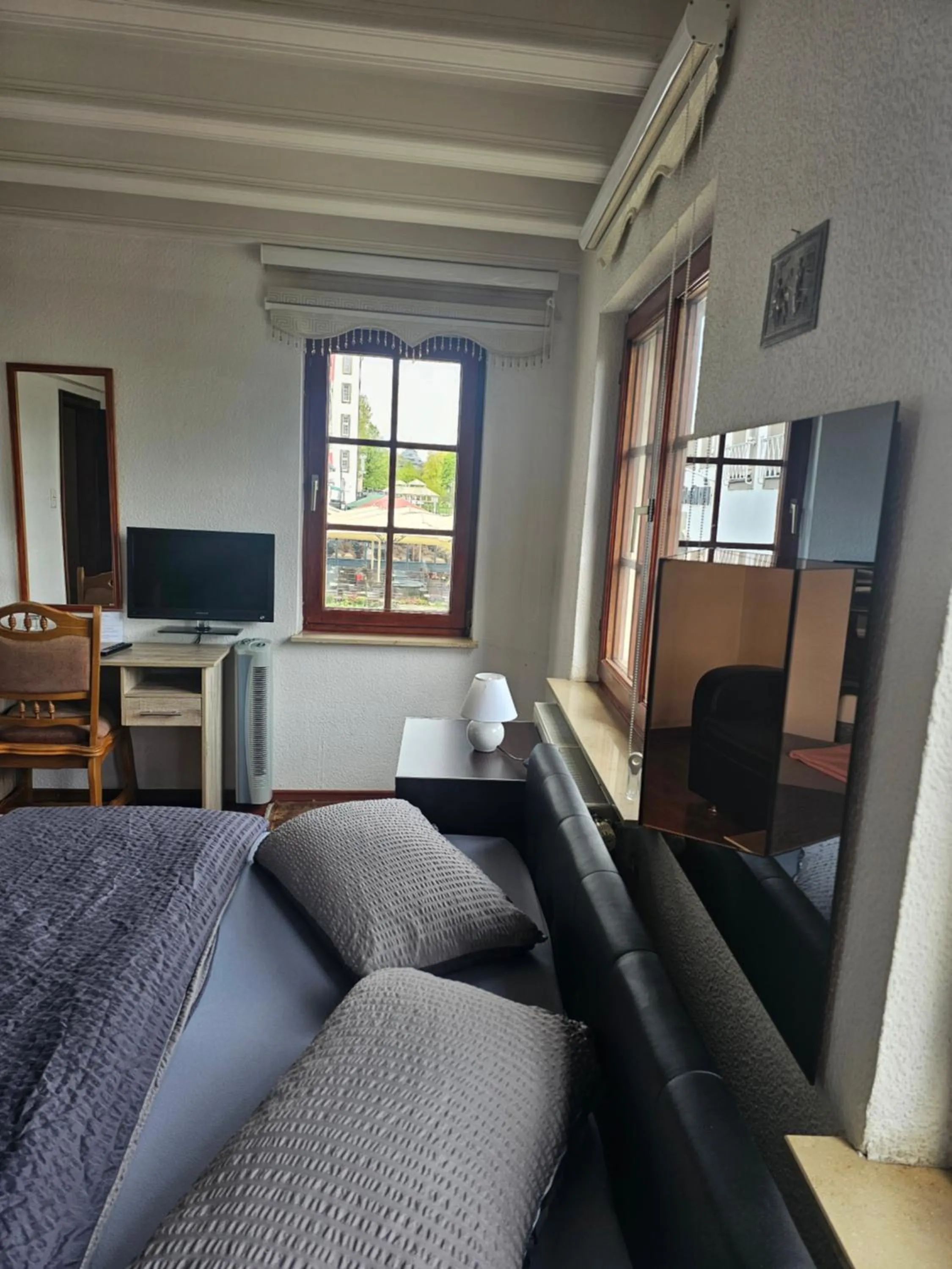 Seating area in Haus Enteresan