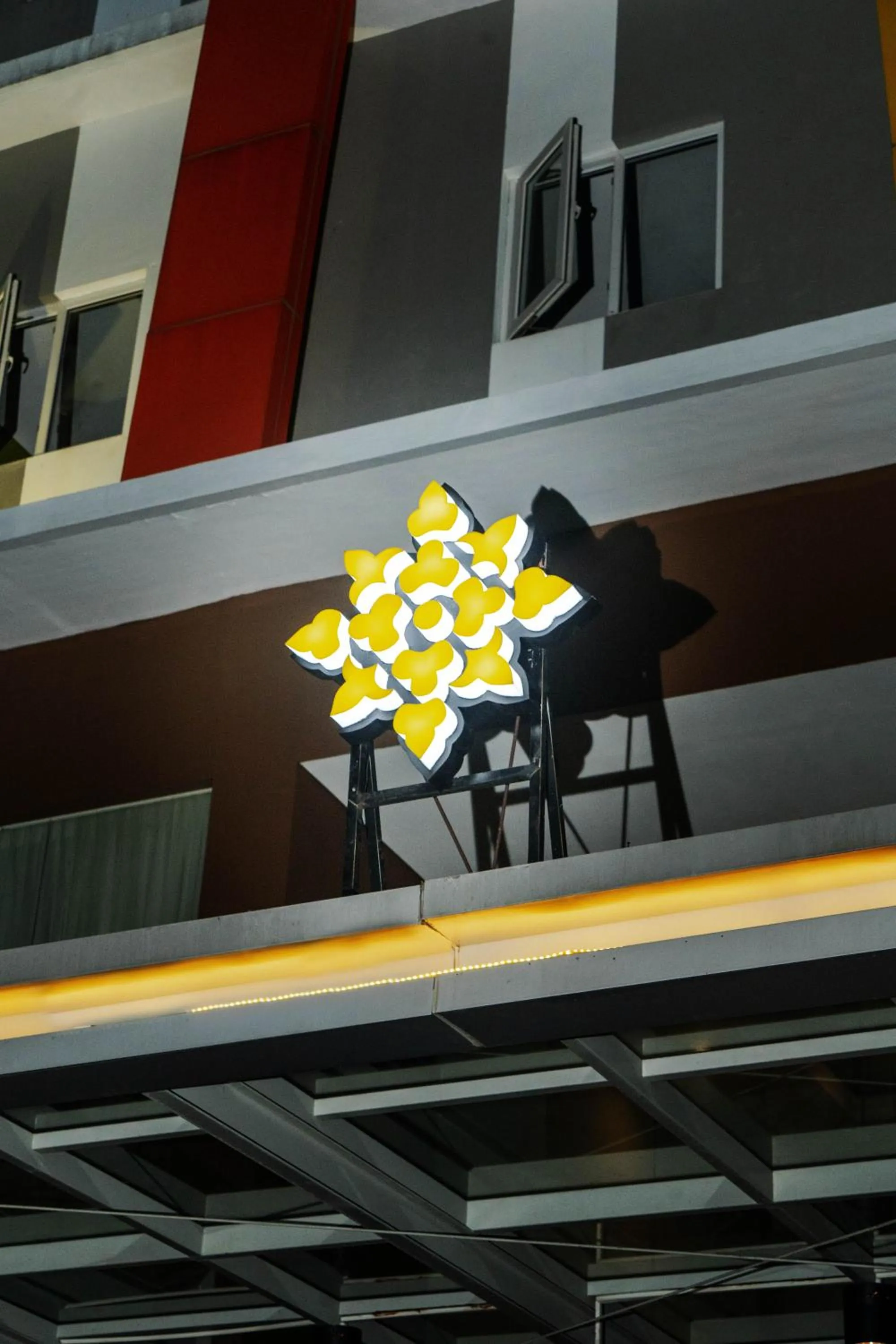 Property logo or sign in Amaris Hotel Serang