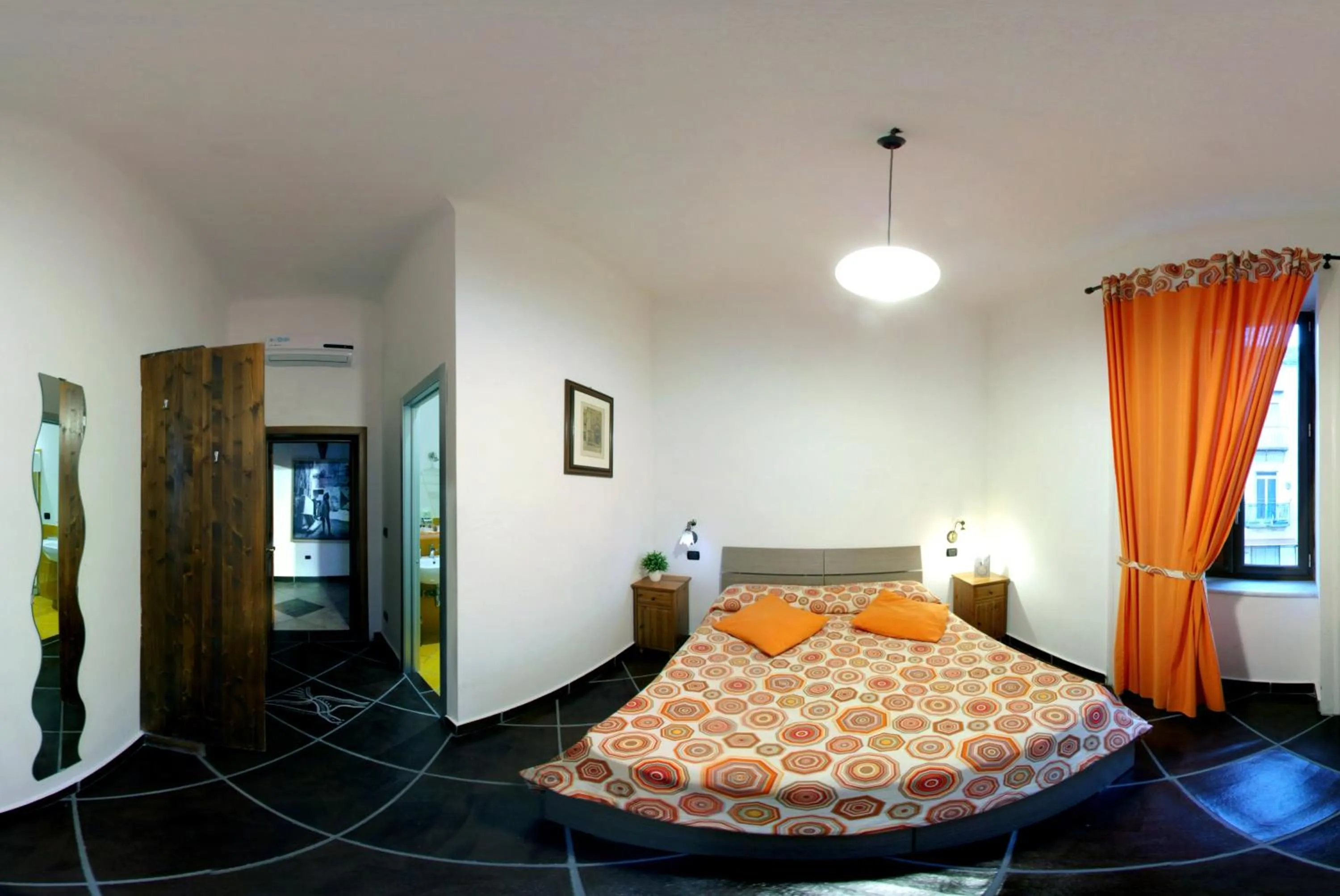 Photo of the whole room, Bed in Casa del Monacone