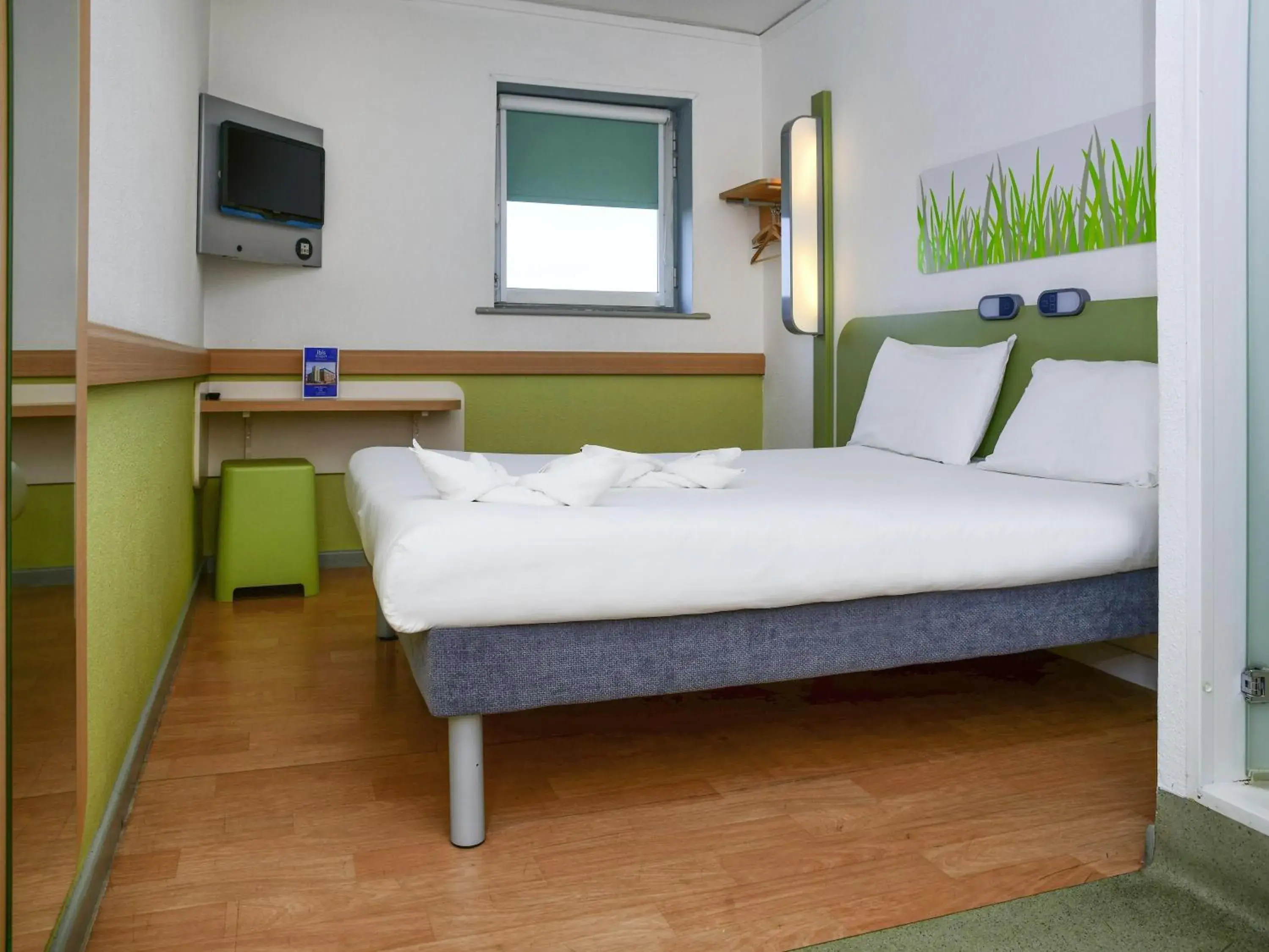 Double Room in ibis Budget Lons-le-Saunier Double Room in ibis Budget Lons-le-Saunier