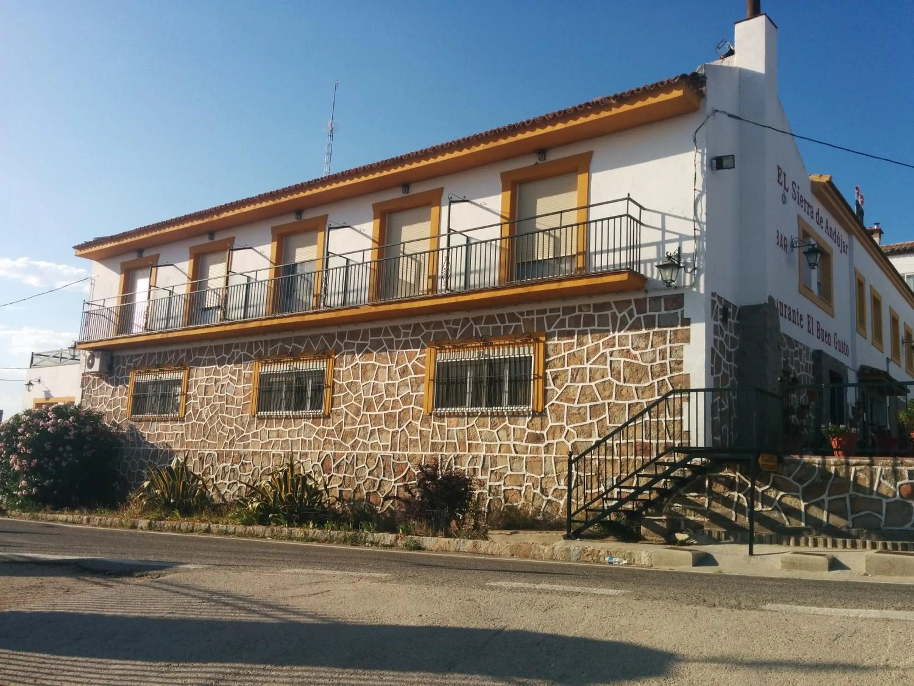Facade/entrance in Hotel Sierra de Andujar