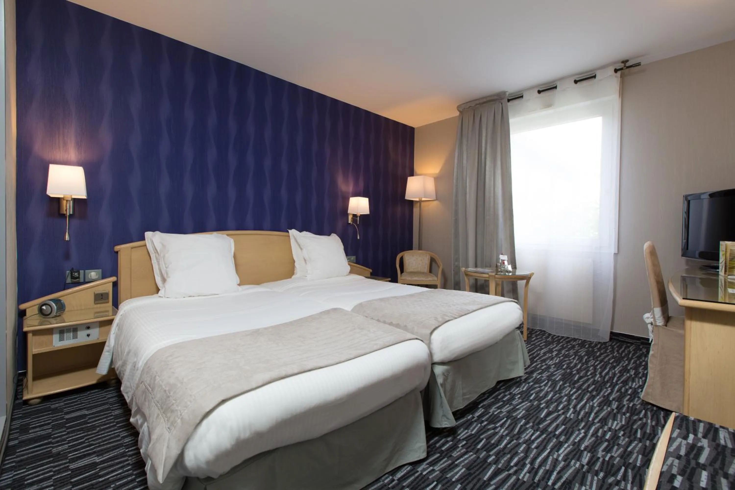 Bed in Best Western Plus La Fayette Hotel et SPA