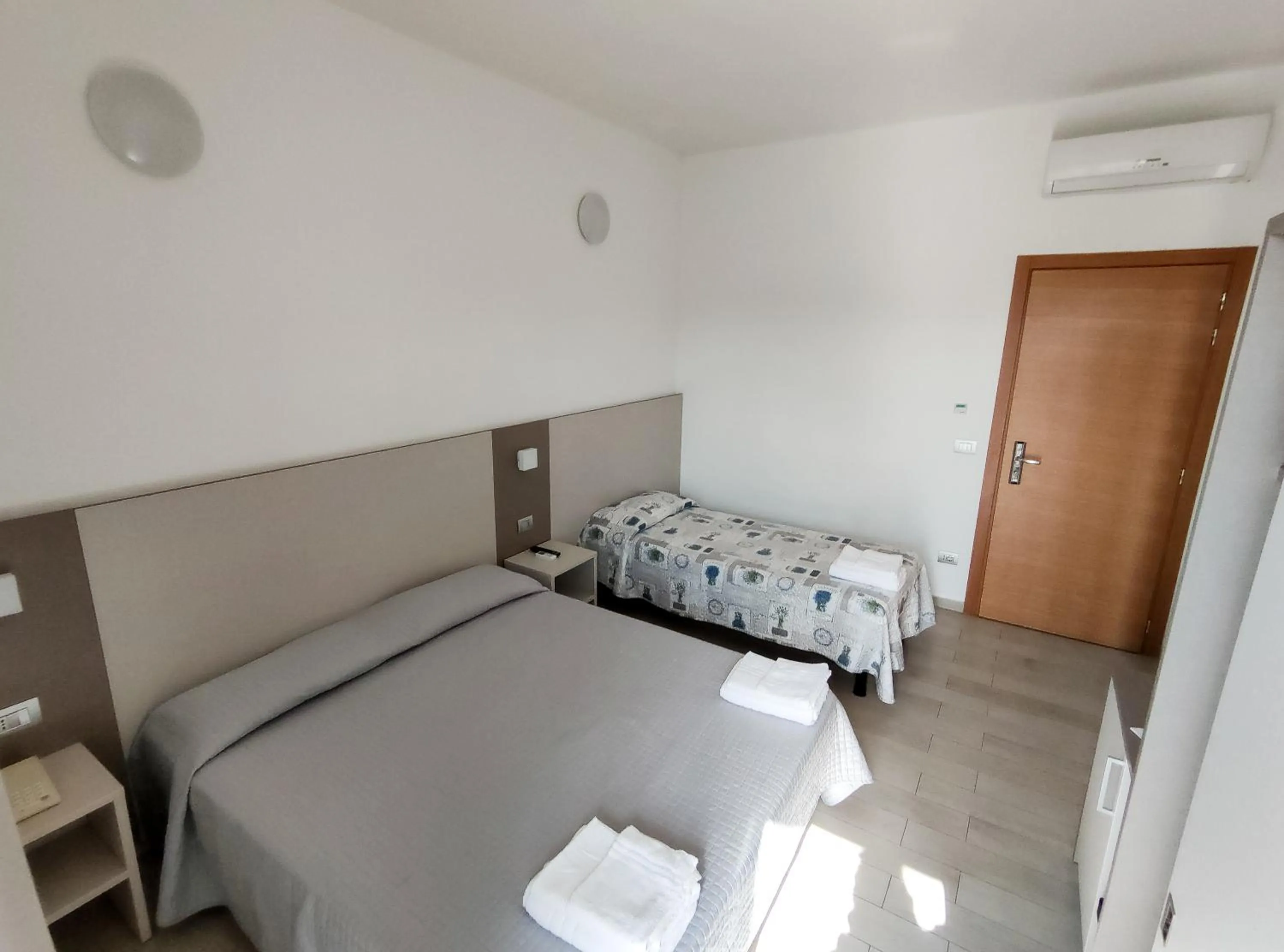 Bedroom, Bed in Hotel Capitano