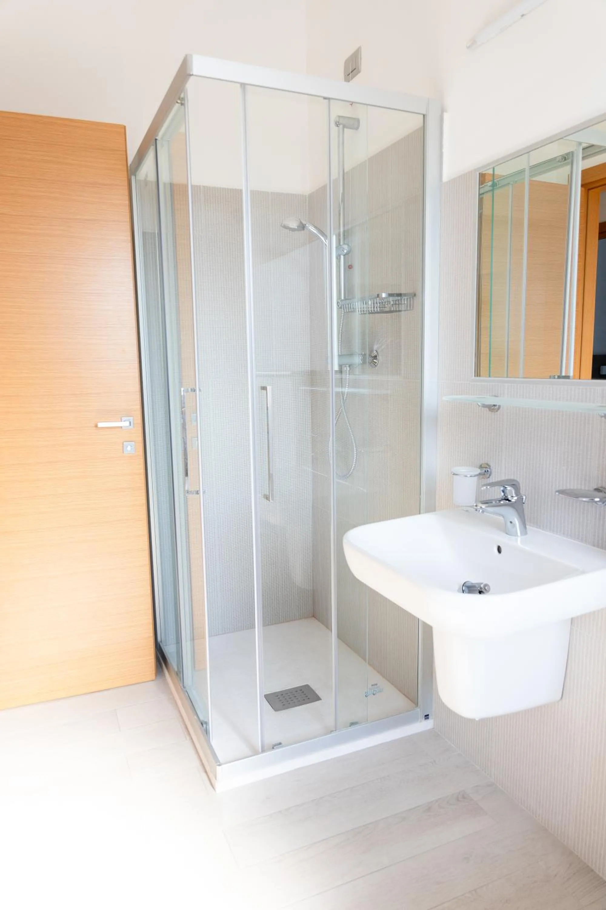 Shower in Hotel Capitano