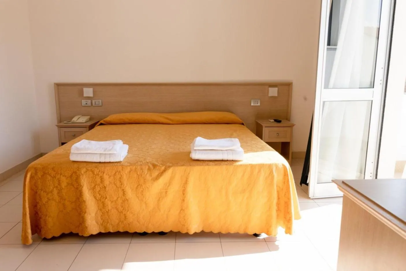 Bedroom, Bed in Hotel Capitano