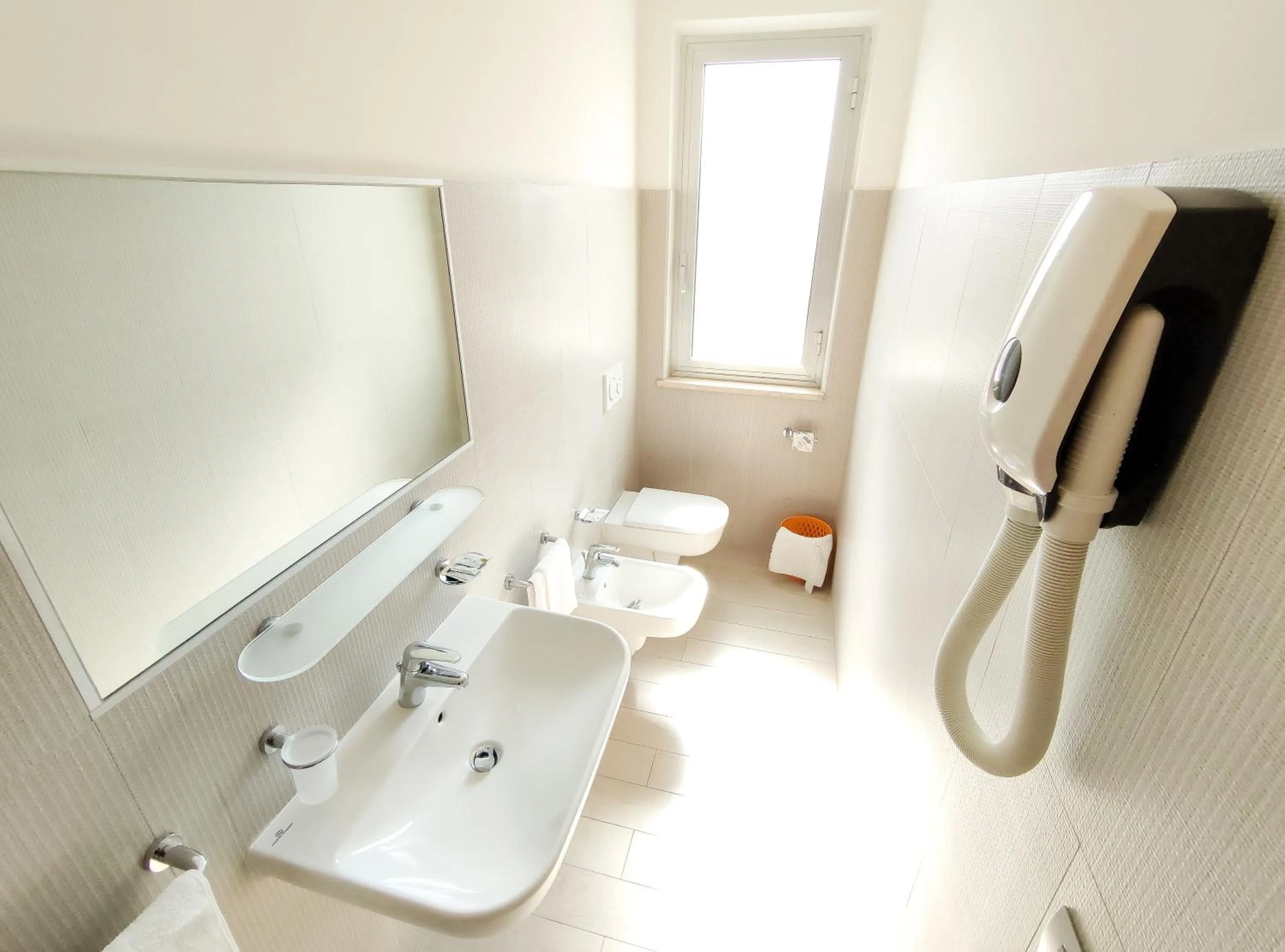 Bathroom in Hotel Capitano