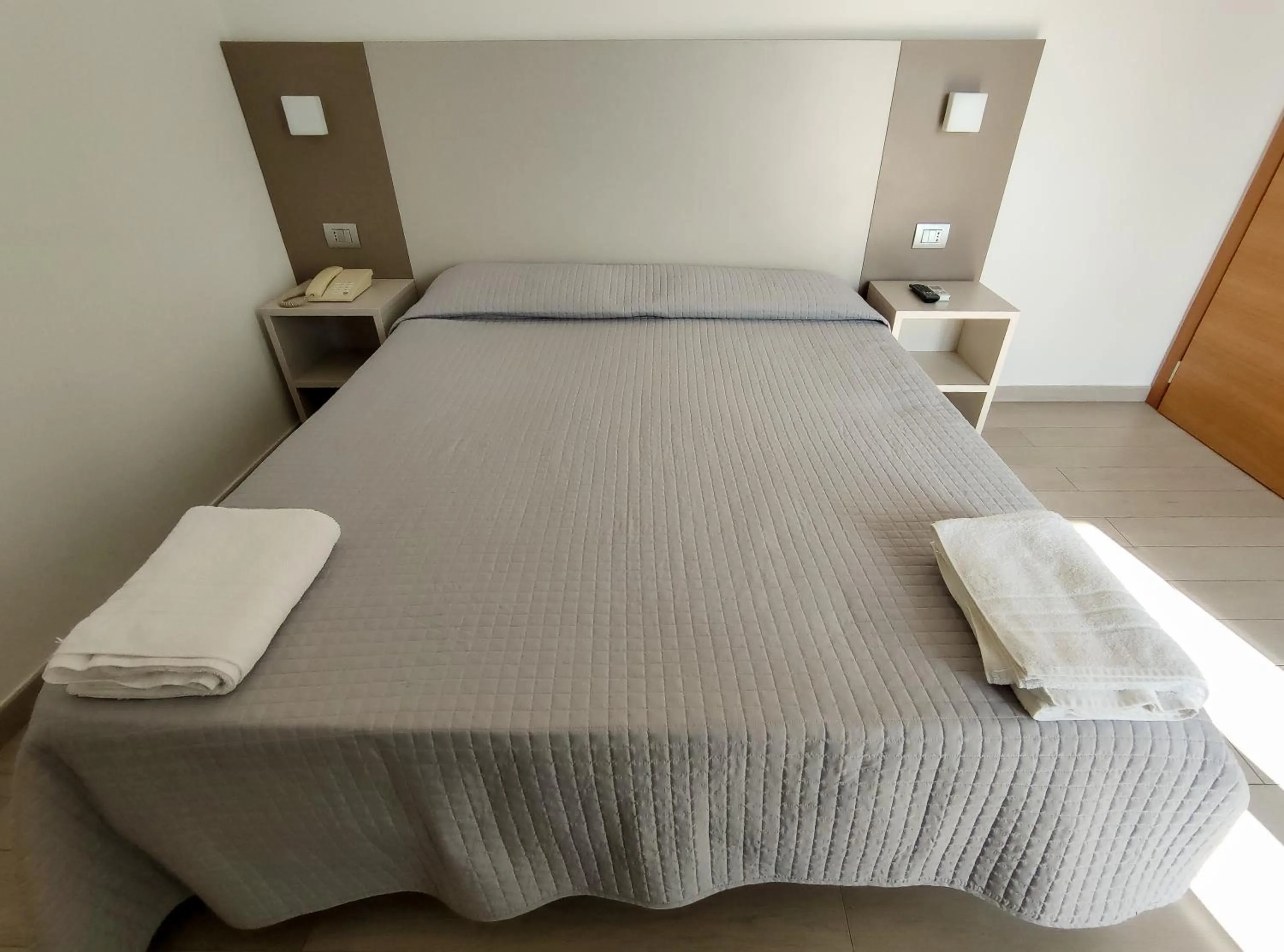 Bedroom, Bed in Hotel Capitano