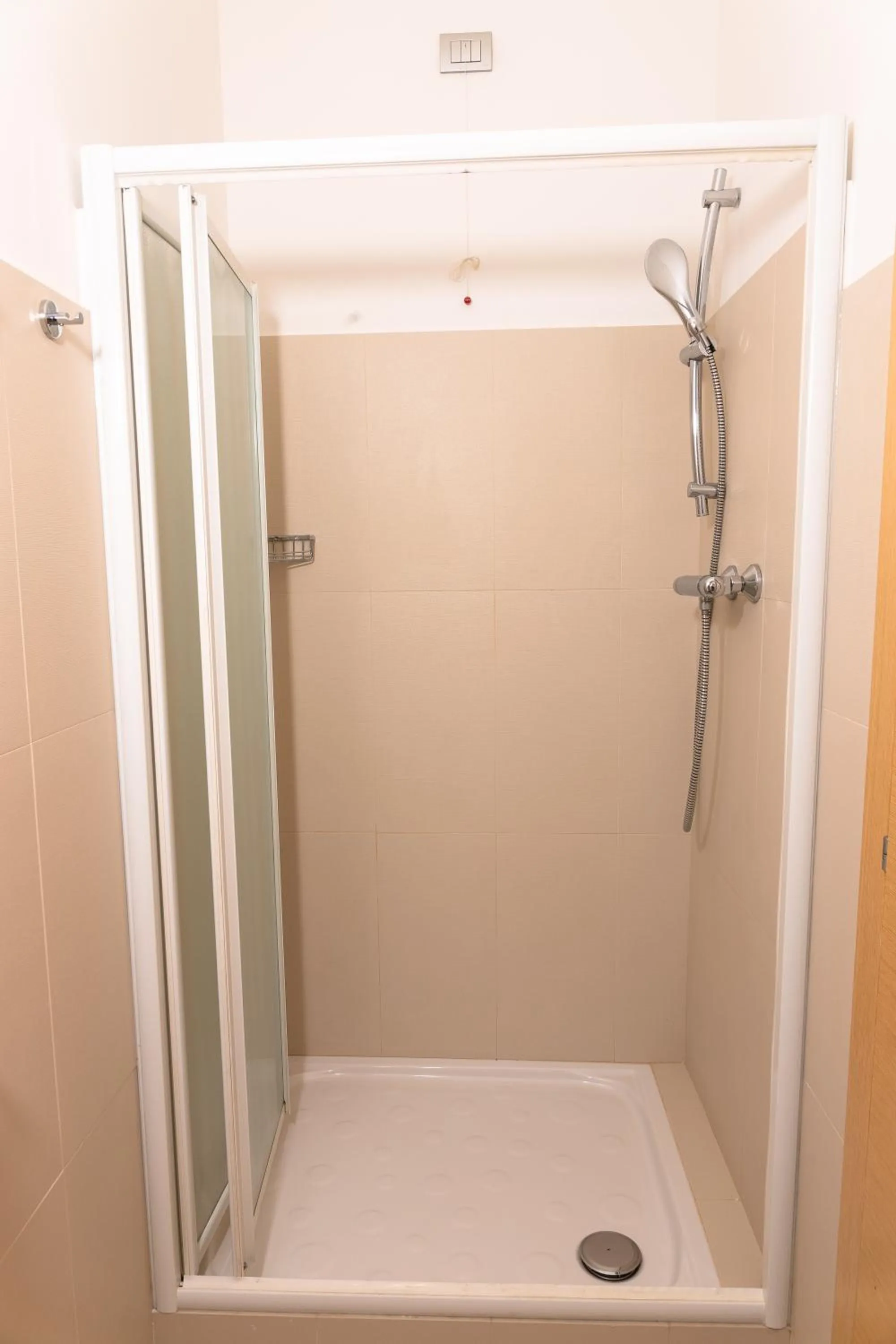 Shower in Hotel Capitano