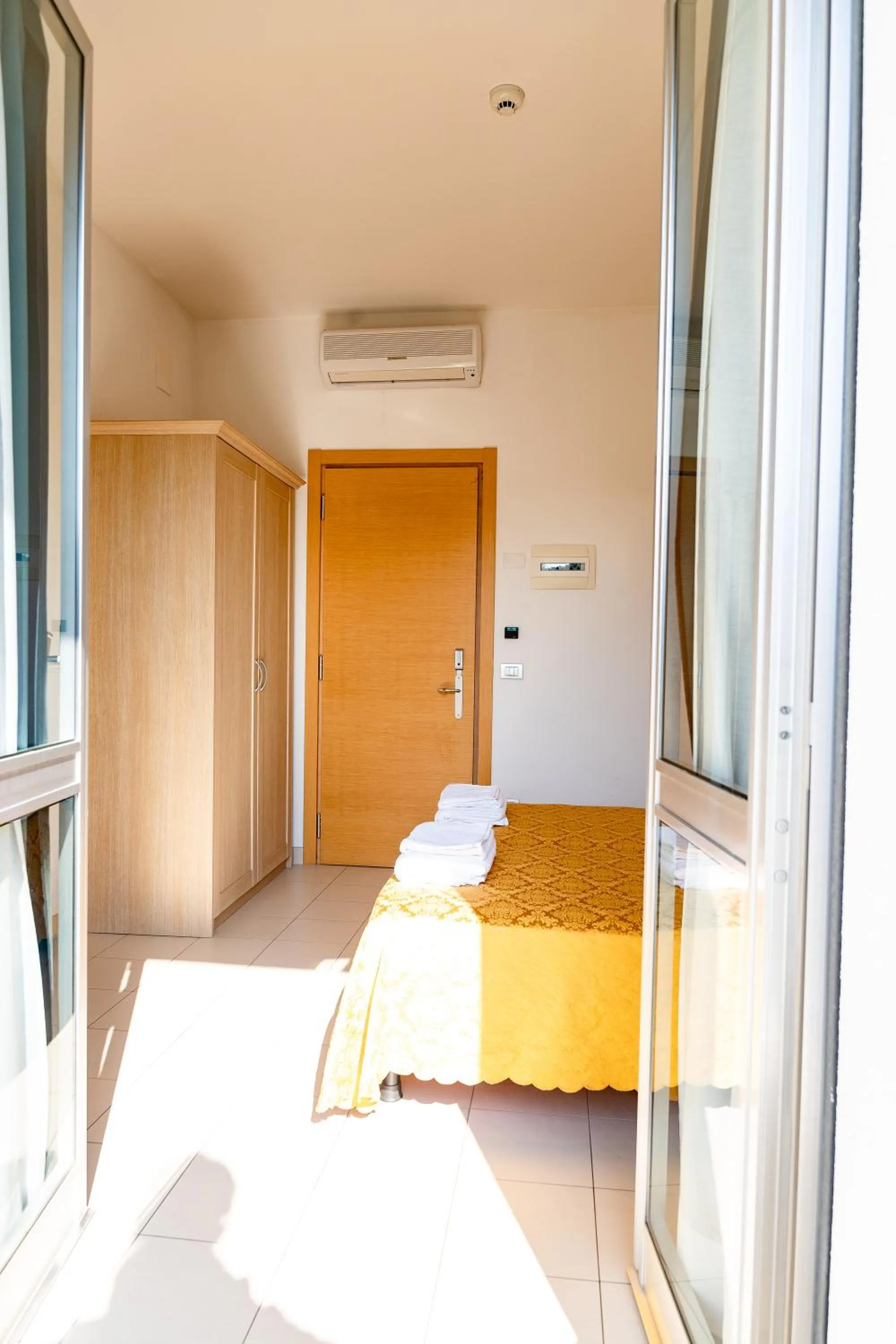 Bedroom, Bed in Hotel Capitano