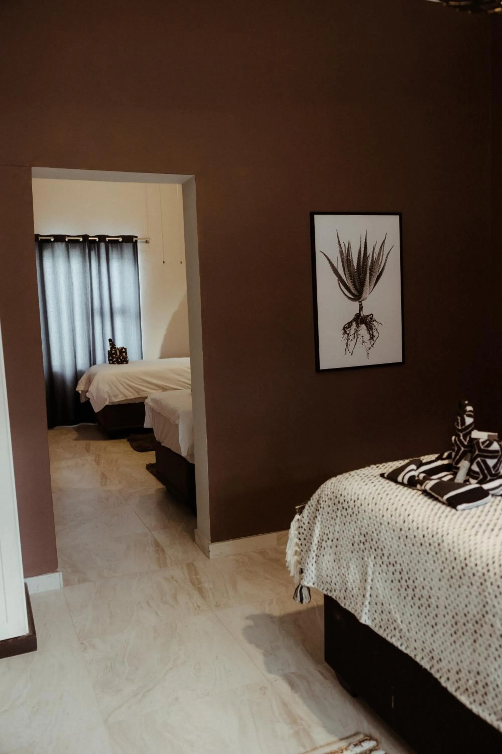 Bed in Out of Africa Town Lodge