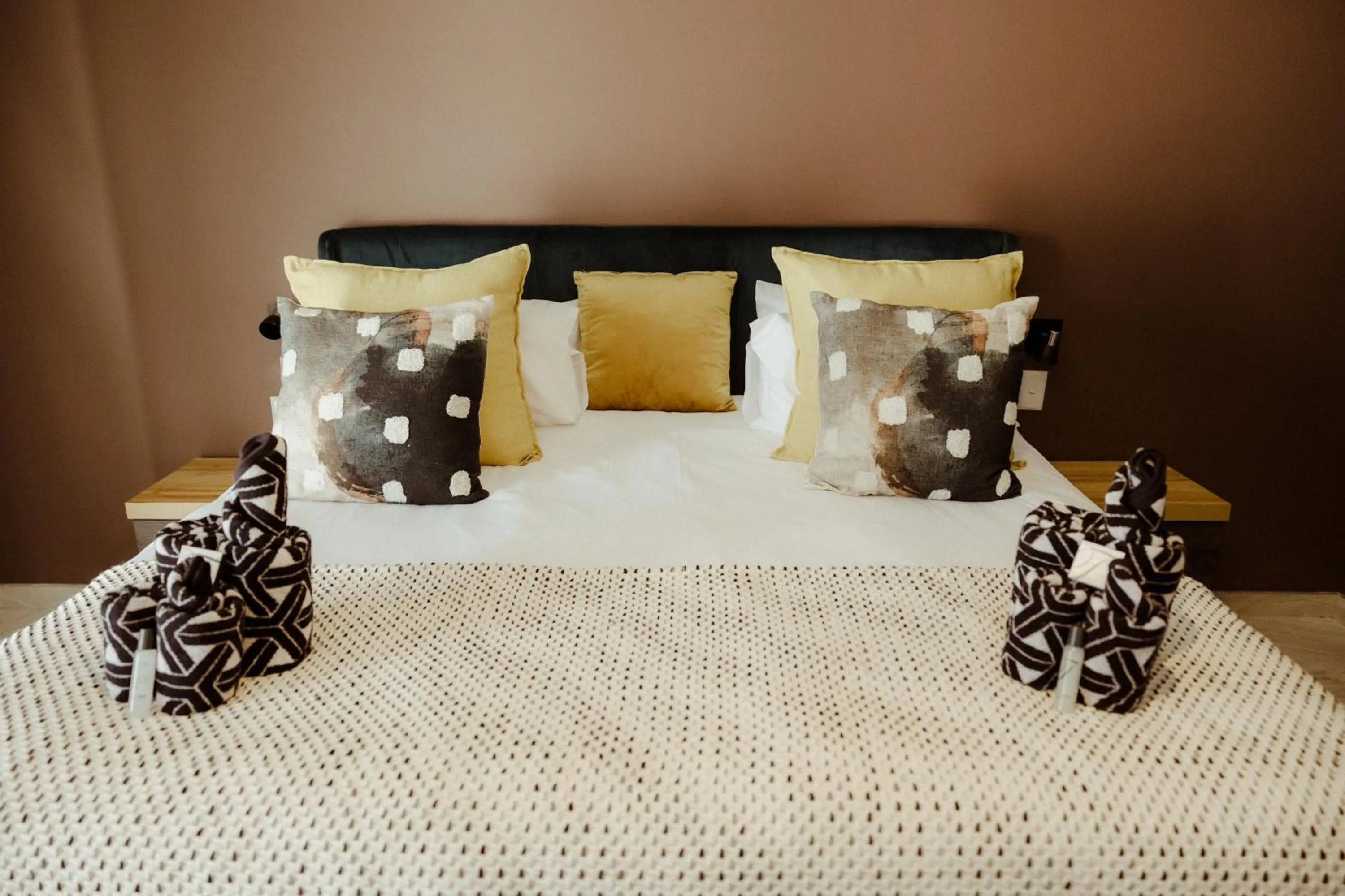 Bed in Out of Africa Town Lodge