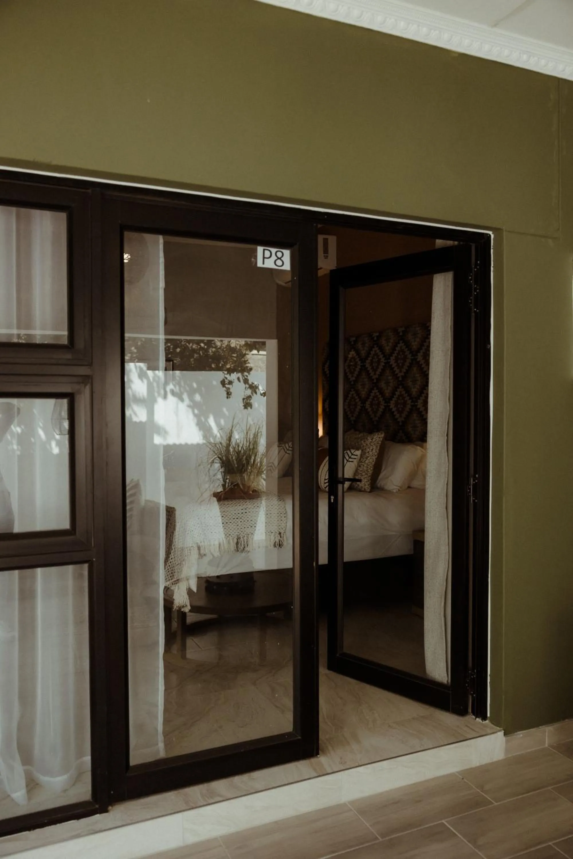 Bed in Out of Africa Town Lodge