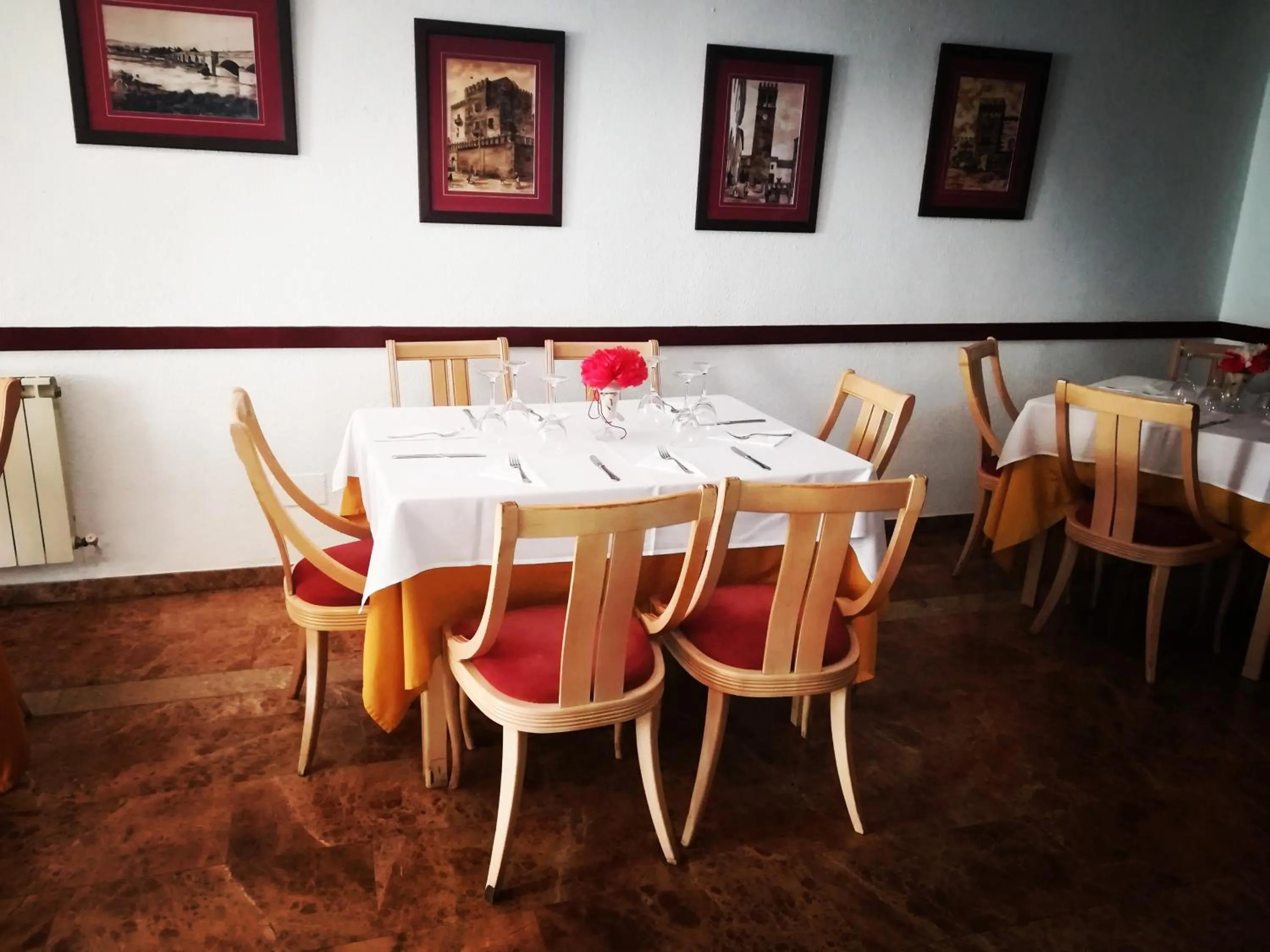 Area and facilities in Hotel Restaurante Logasasanti