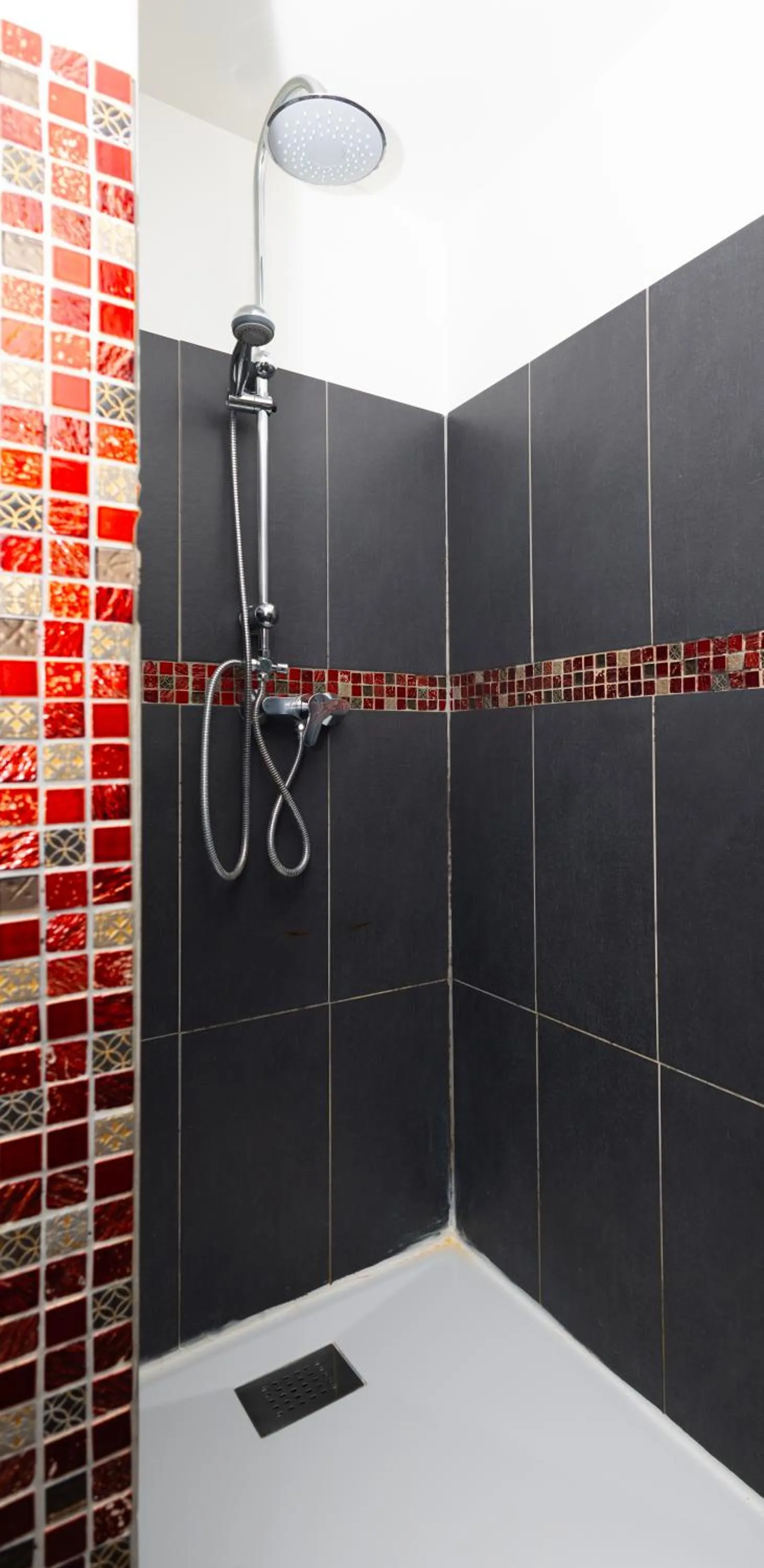 Shower in Domaine de Prefaissal