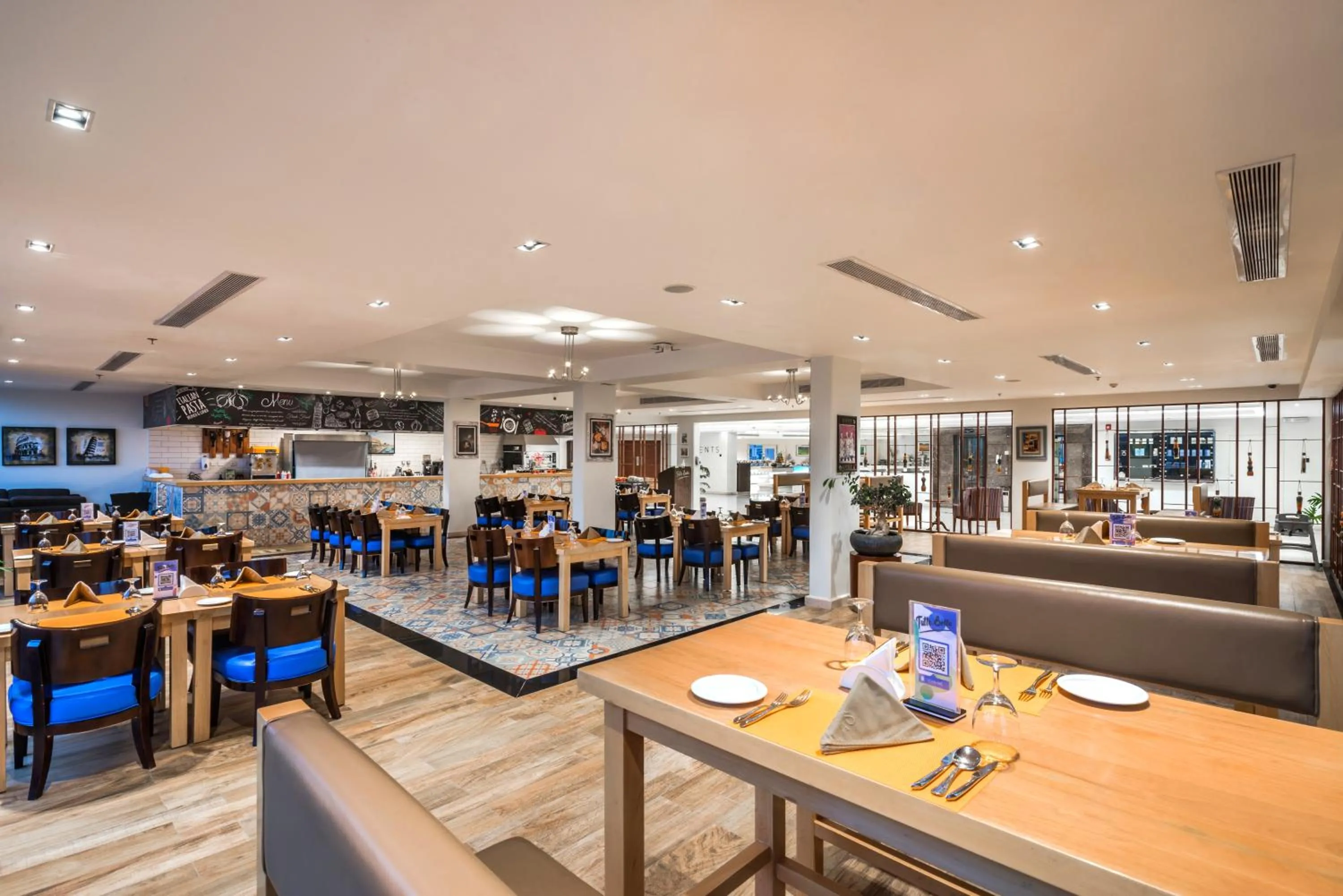 Restaurant/places to eat in Alreem Village Hotel