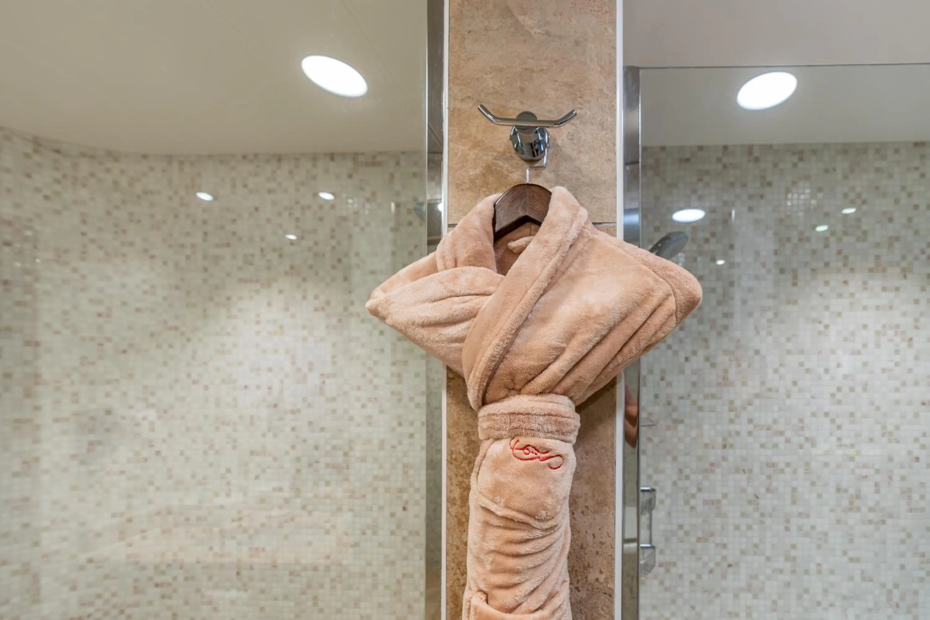 Bathroom in Alreem Village Hotel