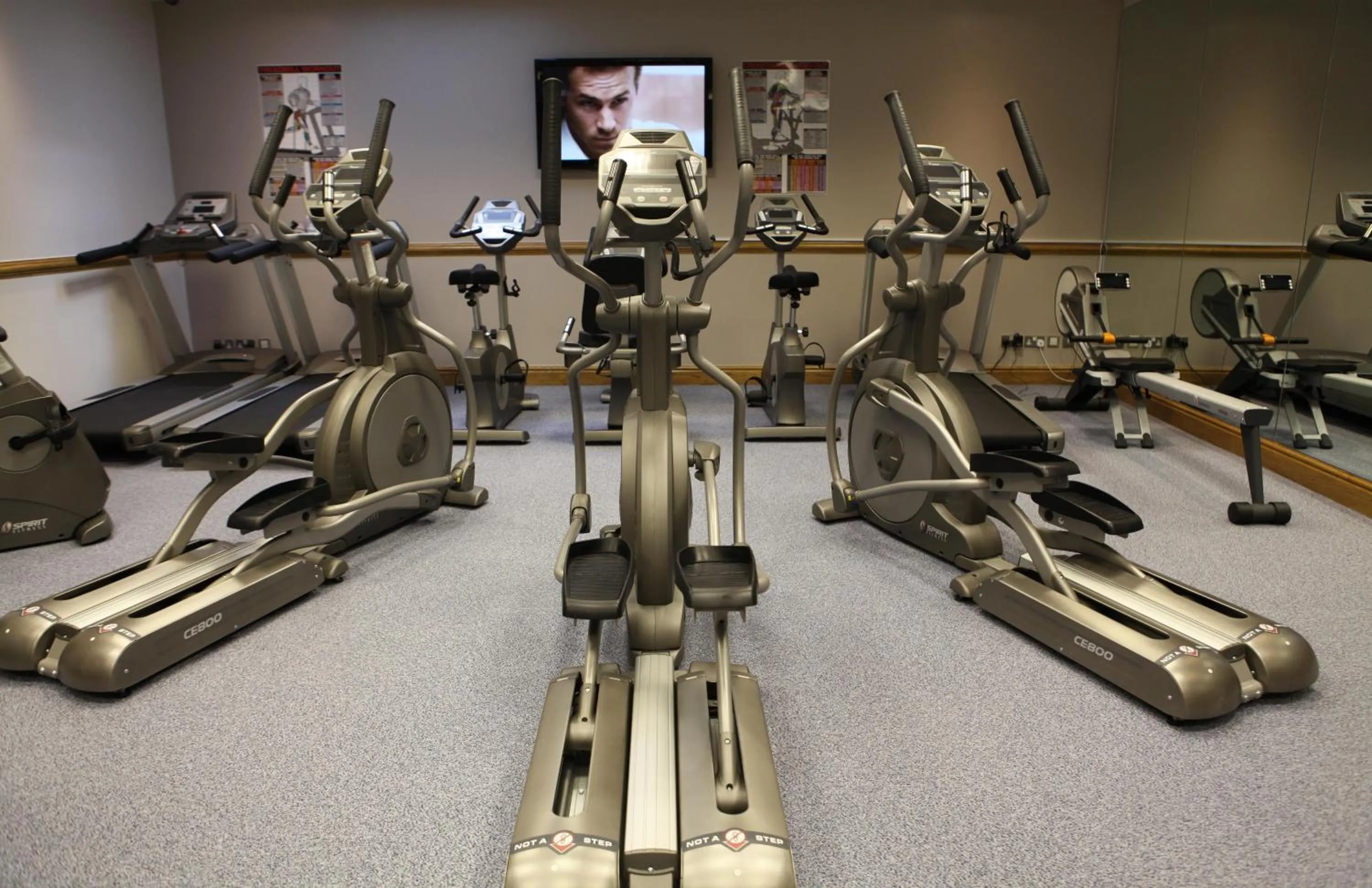 Fitness centre/facilities in Leonardo Hotel Leeds