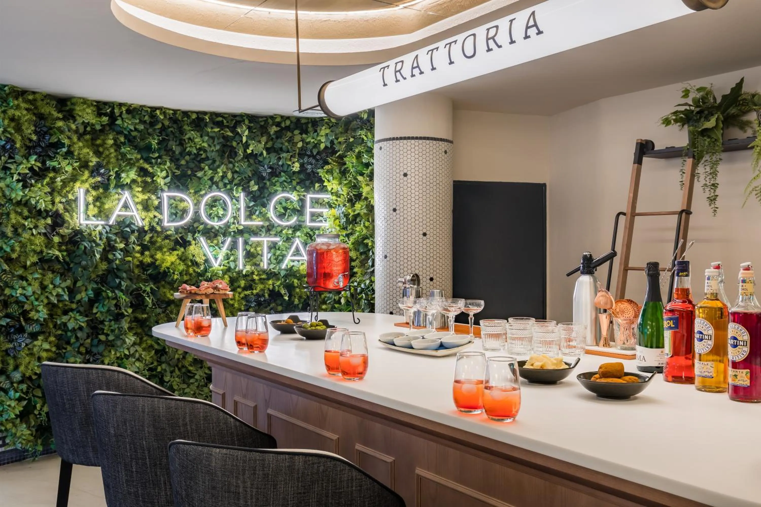 Restaurant/places to eat in Barceló Tenerife