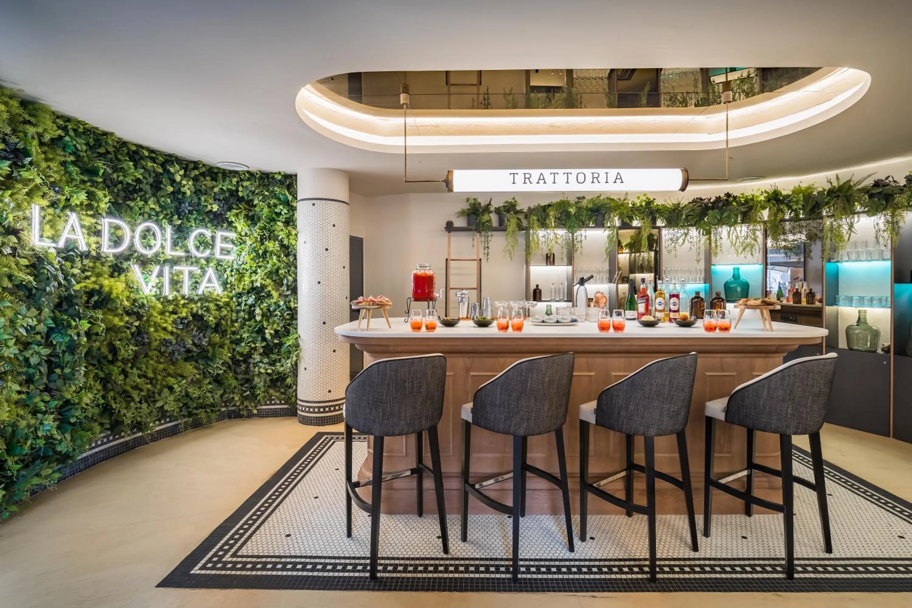 Restaurant/places to eat in Barceló Tenerife