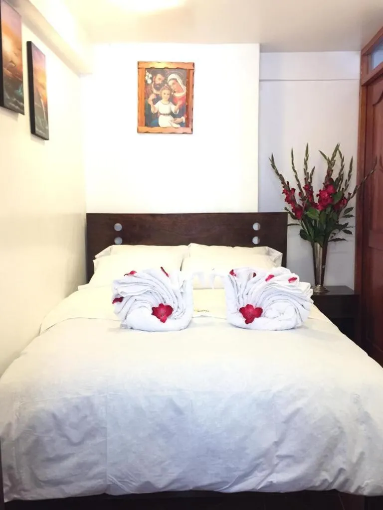 Bathroom, Bed in Hospedaje Qori Punku