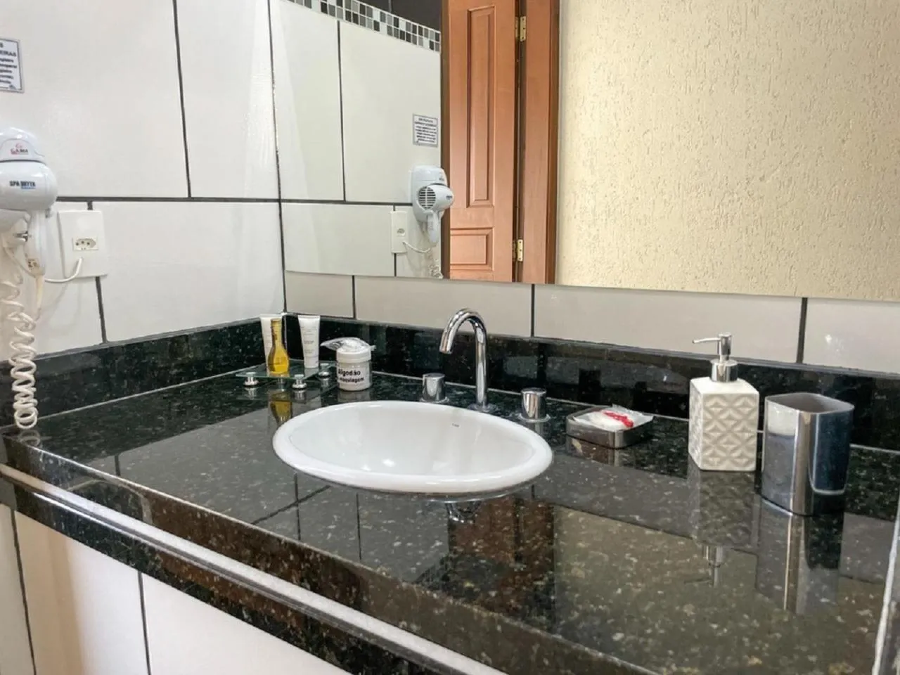 Pousada Colina das Andorinhas