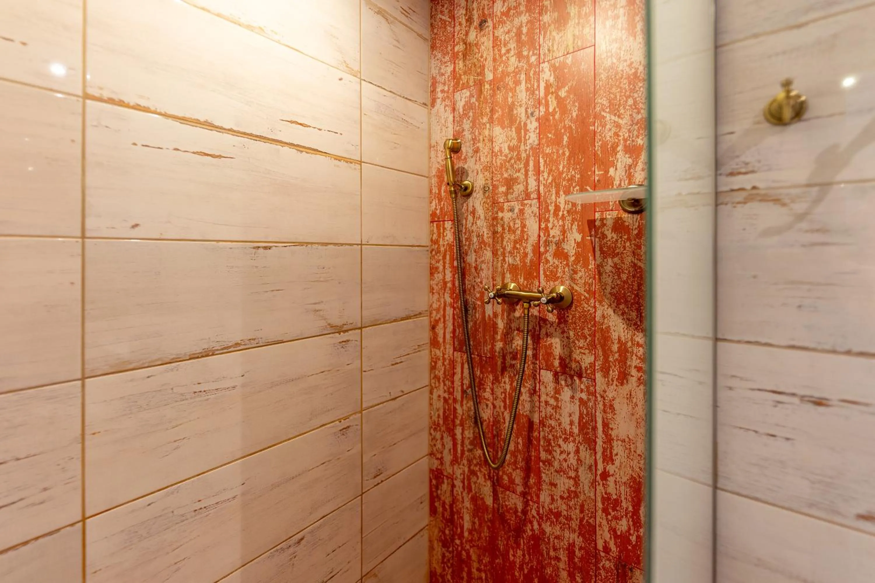 Shower in Padre Boutique Hotel