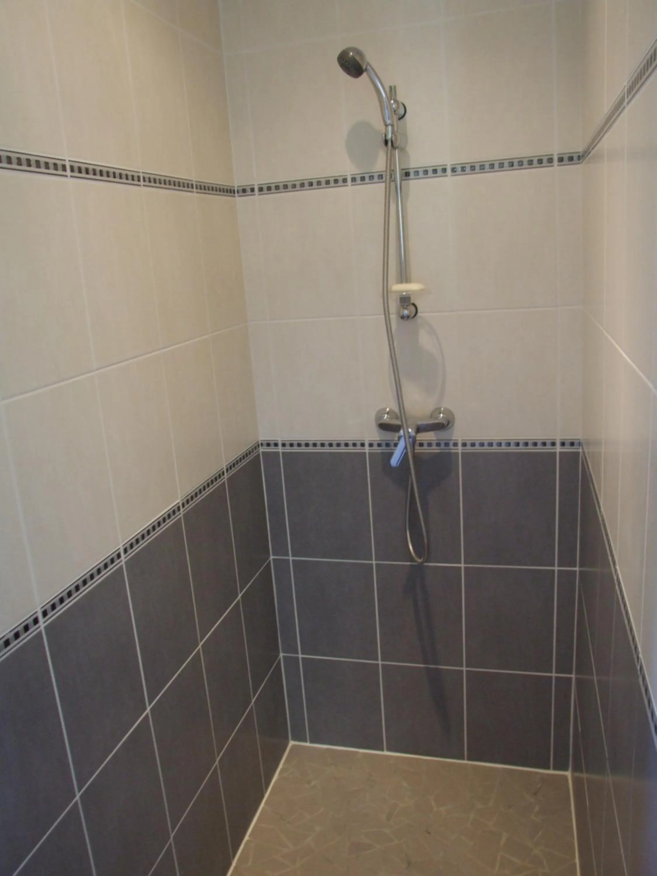 Shower in Chez Christiane Et Gerard