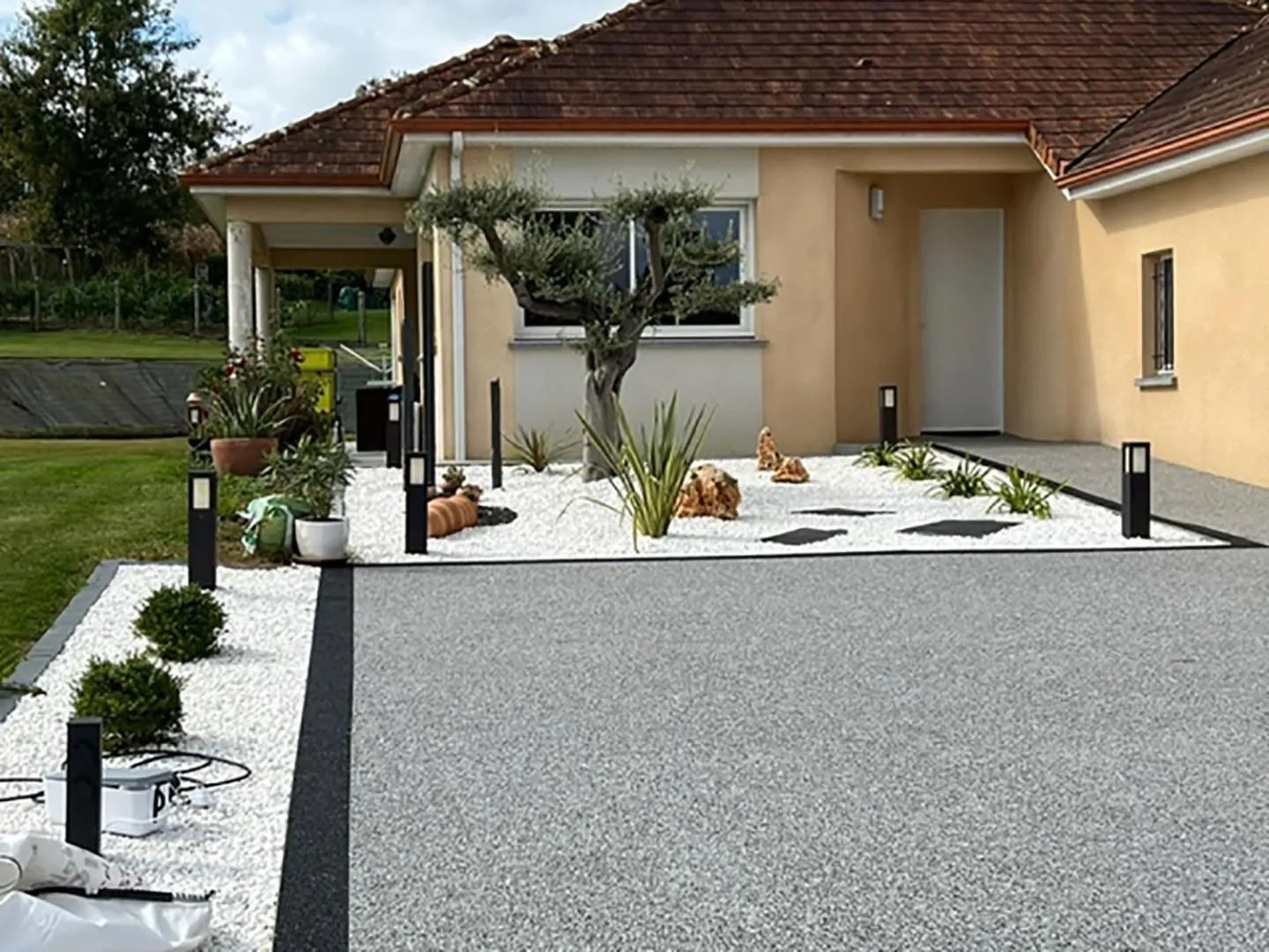 Garden view in Chez Christiane Et Gerard