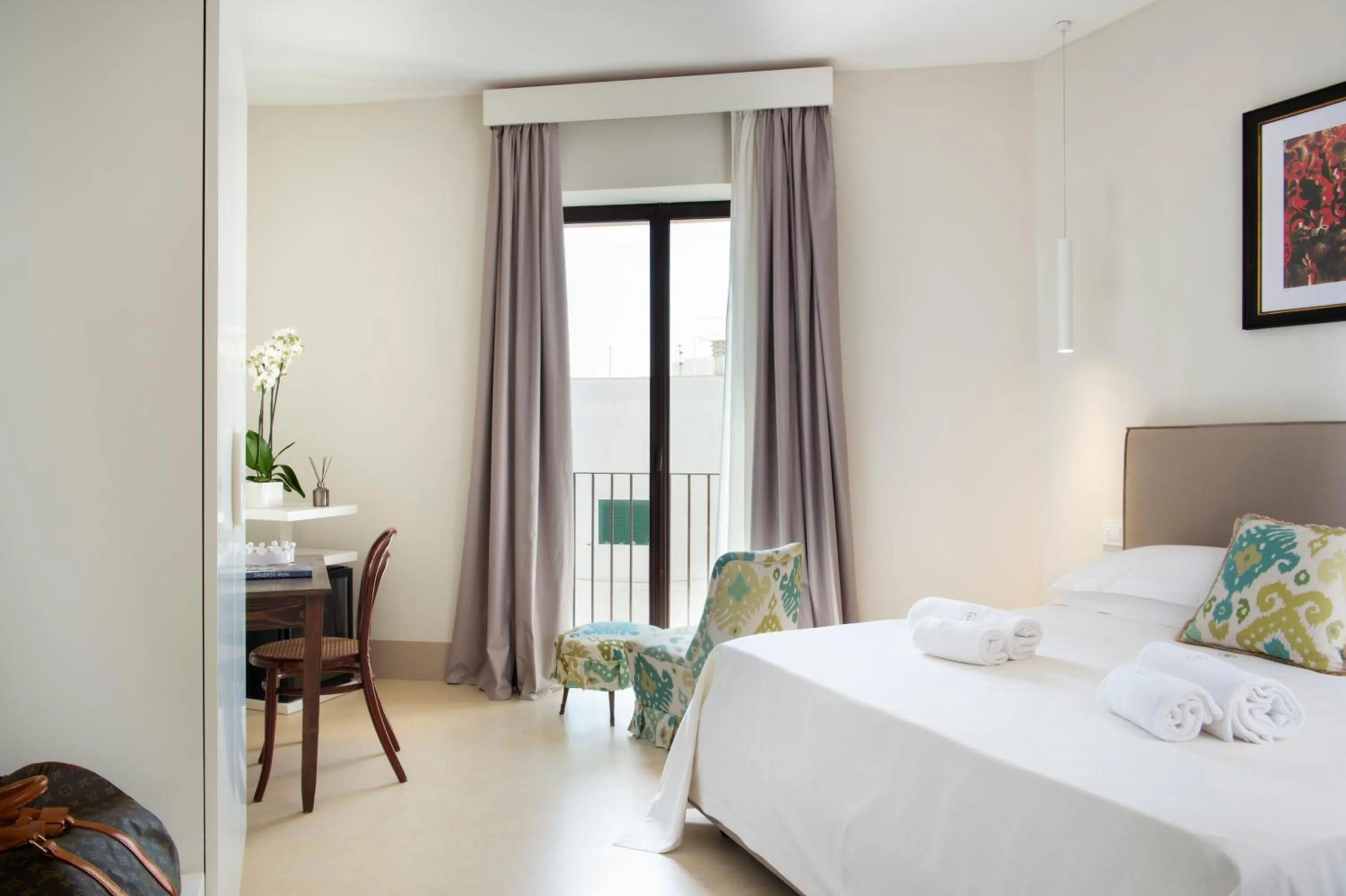 Photo of the whole room, Bed in I Bastioni San Domenico - Boutique Hotel