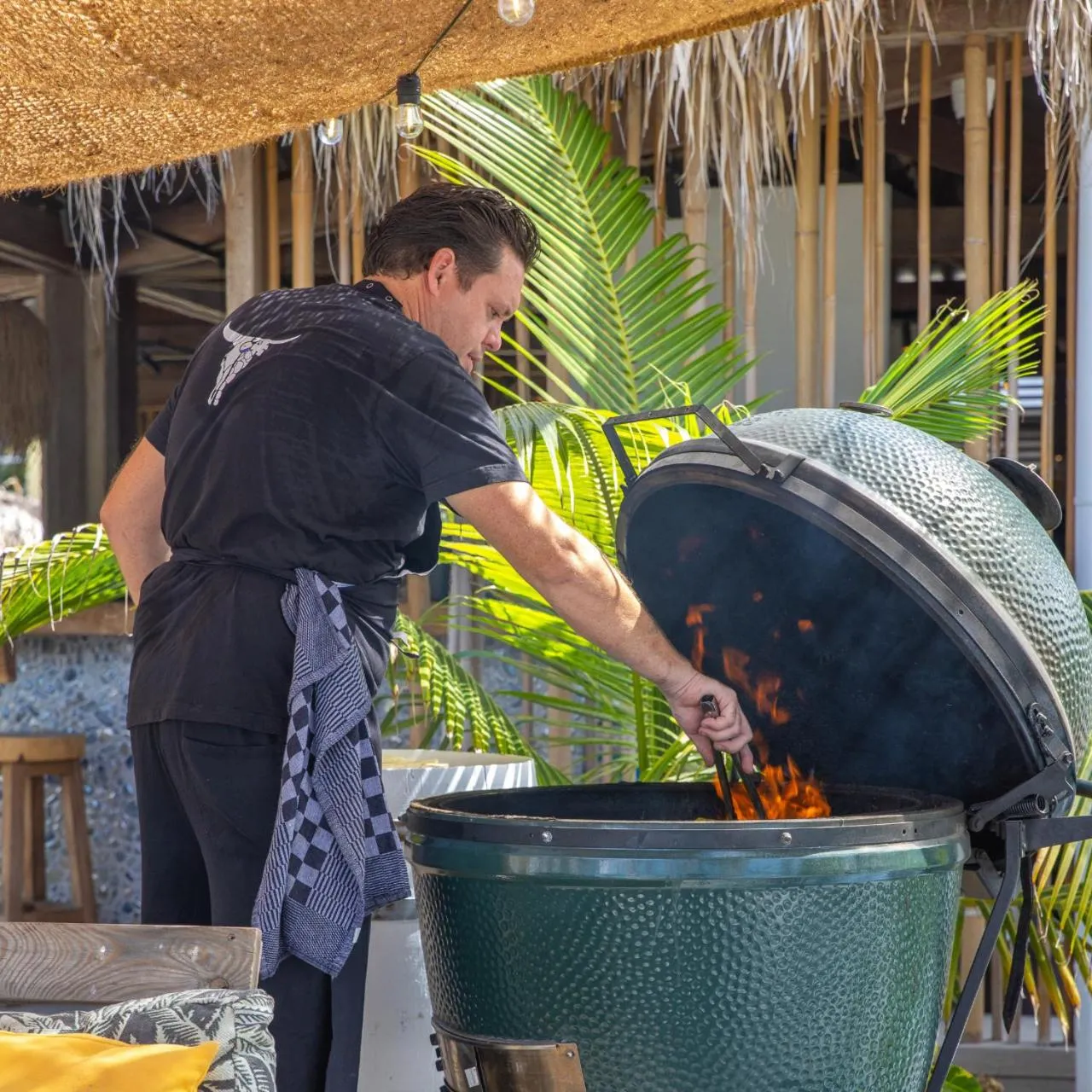 Restaurant/places to eat in Delfins Beach Resort Bonaire, Tapestry Collection by Hilton