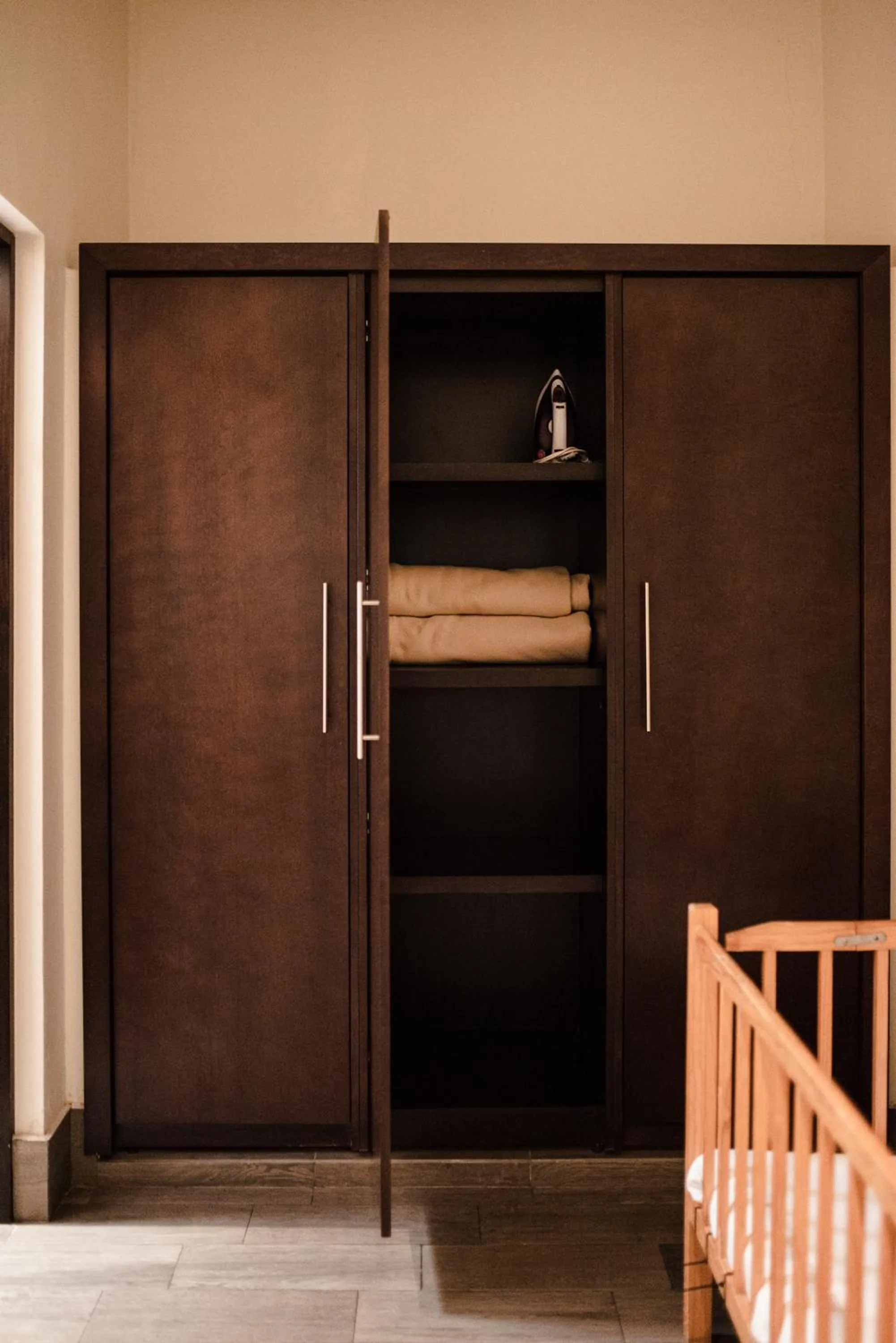 wardrobe in Punto Madero Hotel & Plaza