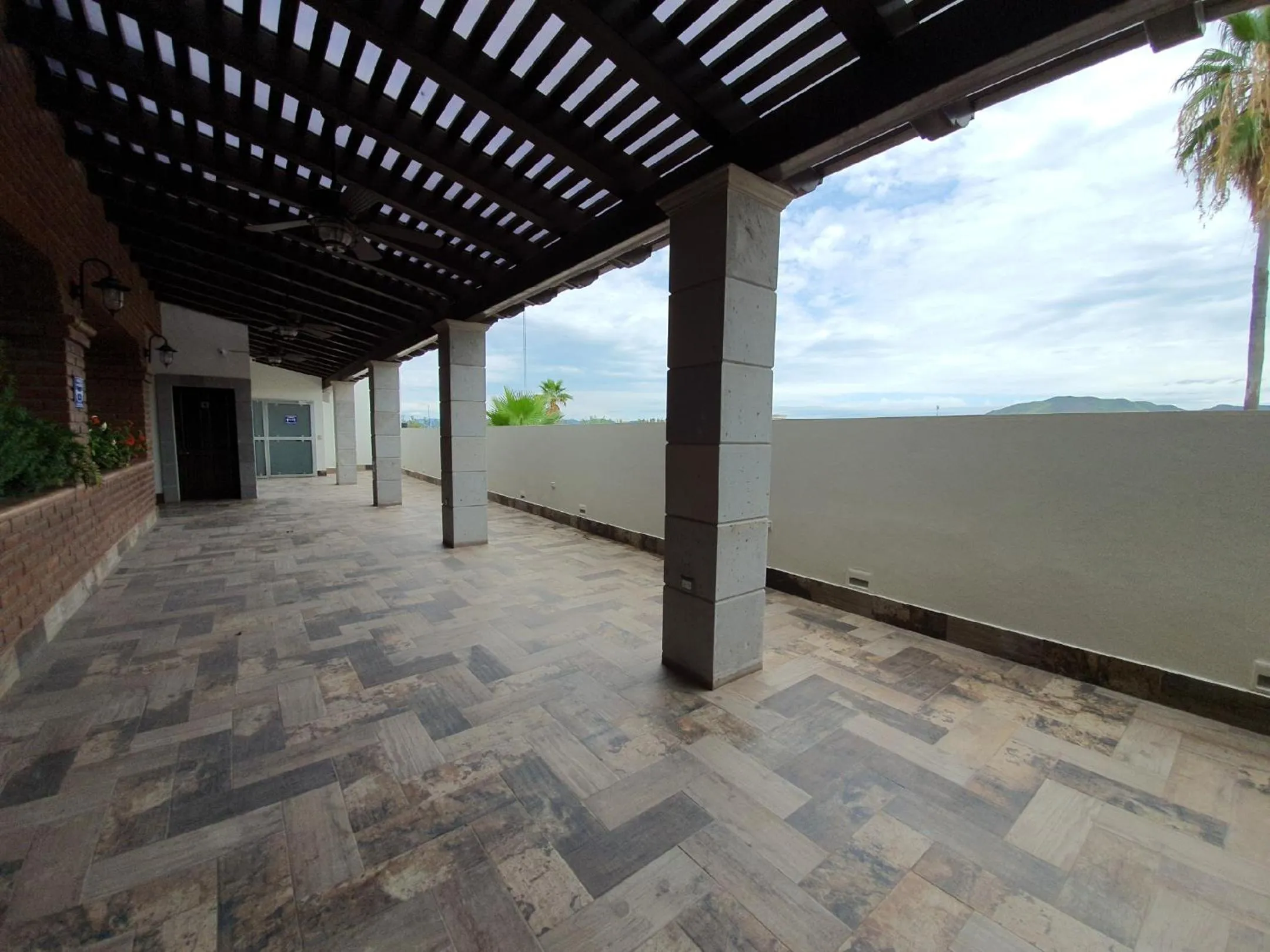 Seating area in Punto Madero Hotel & Plaza