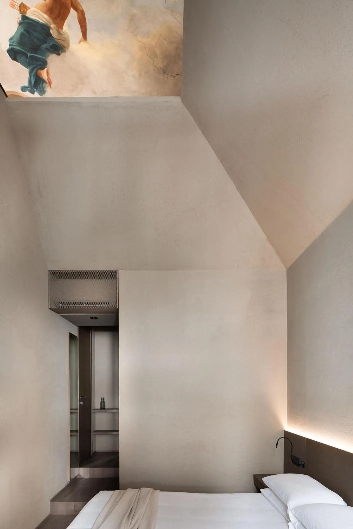 Photo of the whole room, Bed in Hotel dei Barbieri