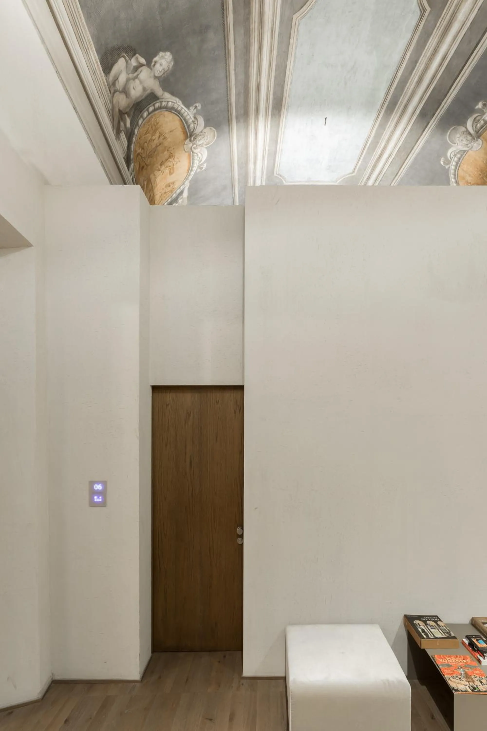 Decorative detail in Hotel dei Barbieri